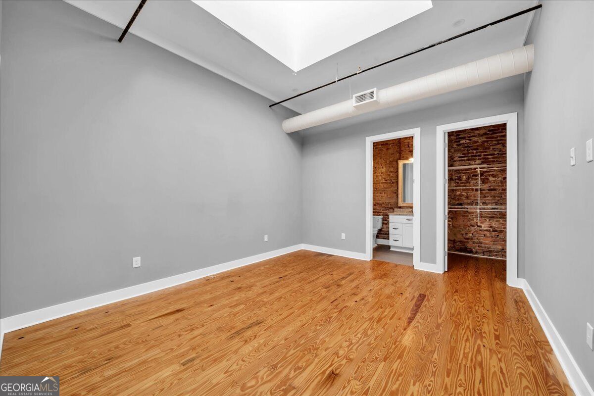565 Poplar Street Property Photo 50