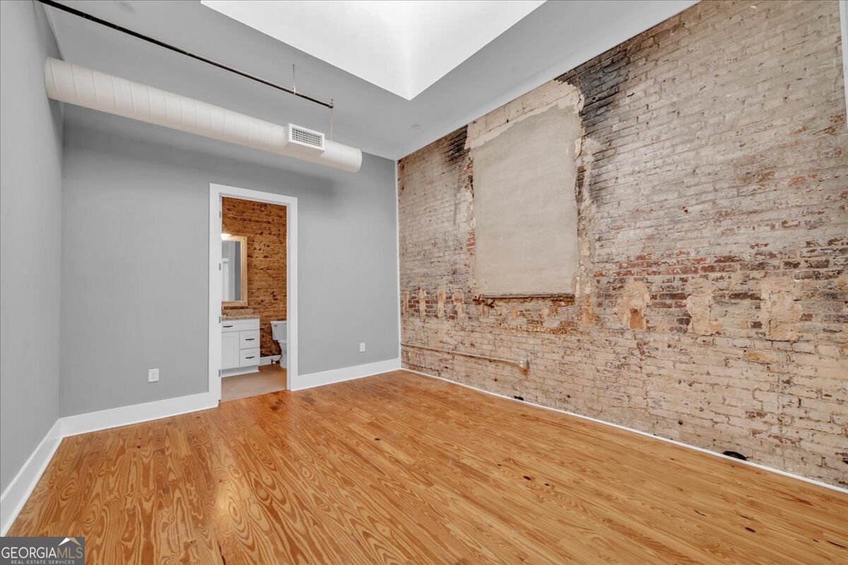 565 Poplar Street Property Photo 54