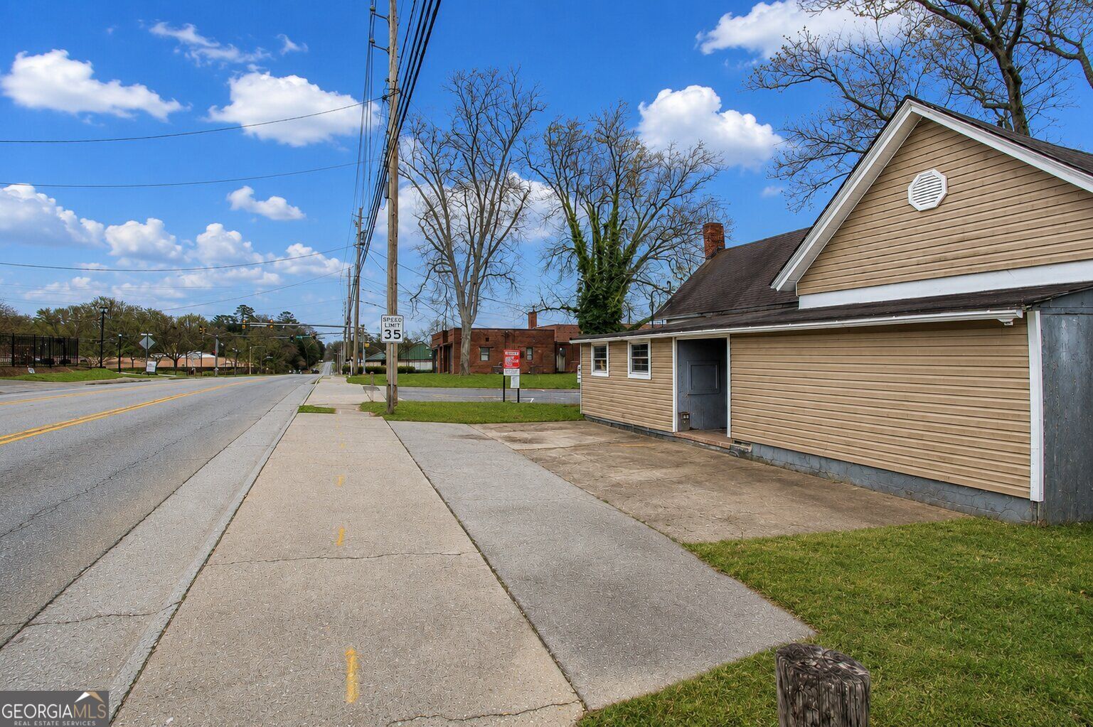 2761 Joe Jerkins Boulevard Property Photo 3