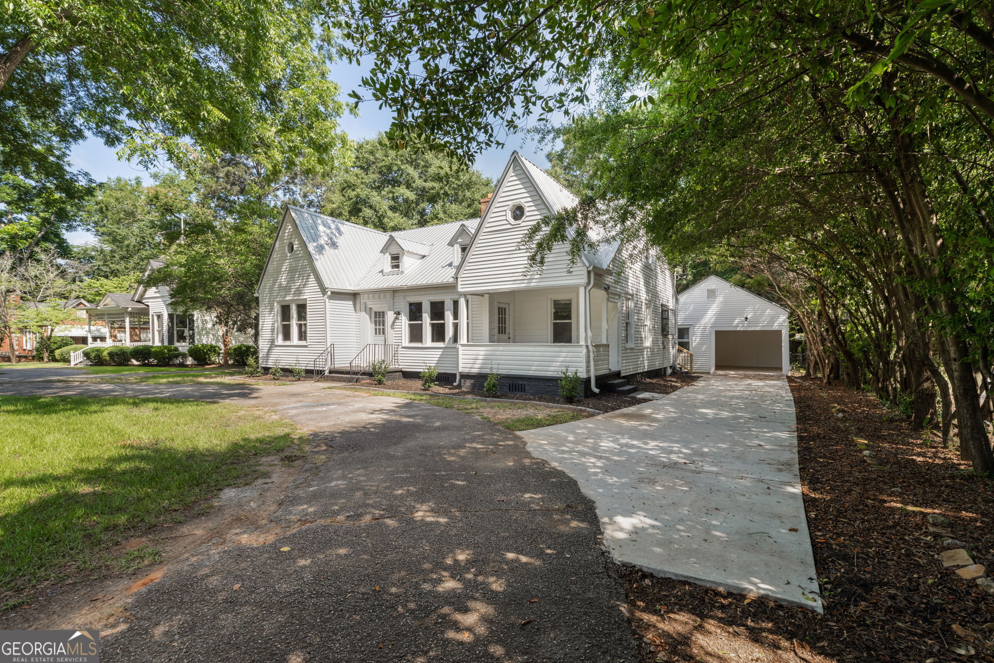 1205 Swift Street Property Photo 3