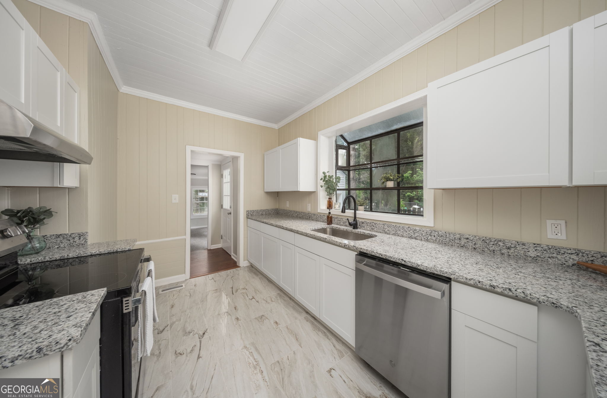 1205 Swift Street Property Photo 13