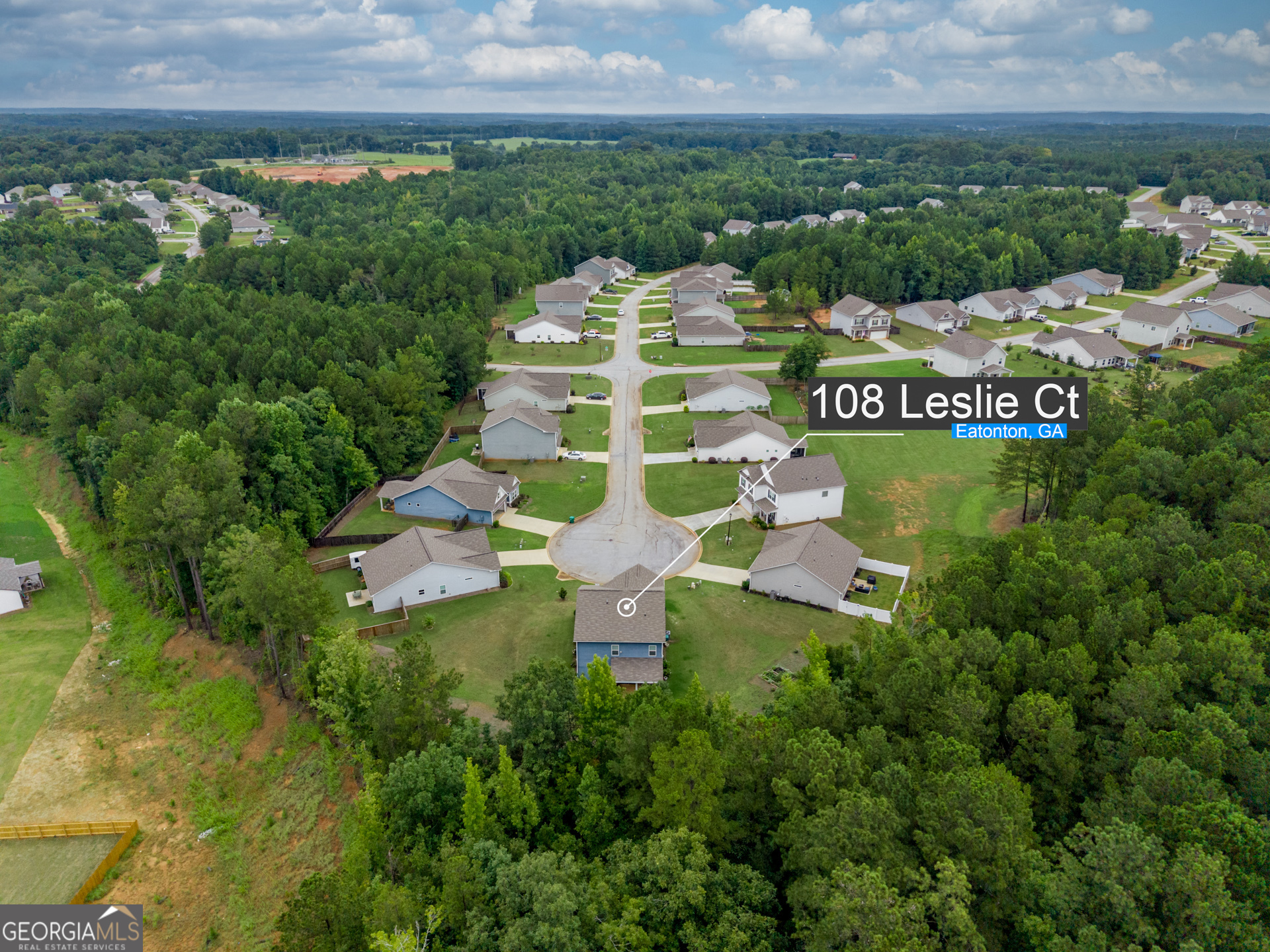 108 Leslie Court Property Photo 2
