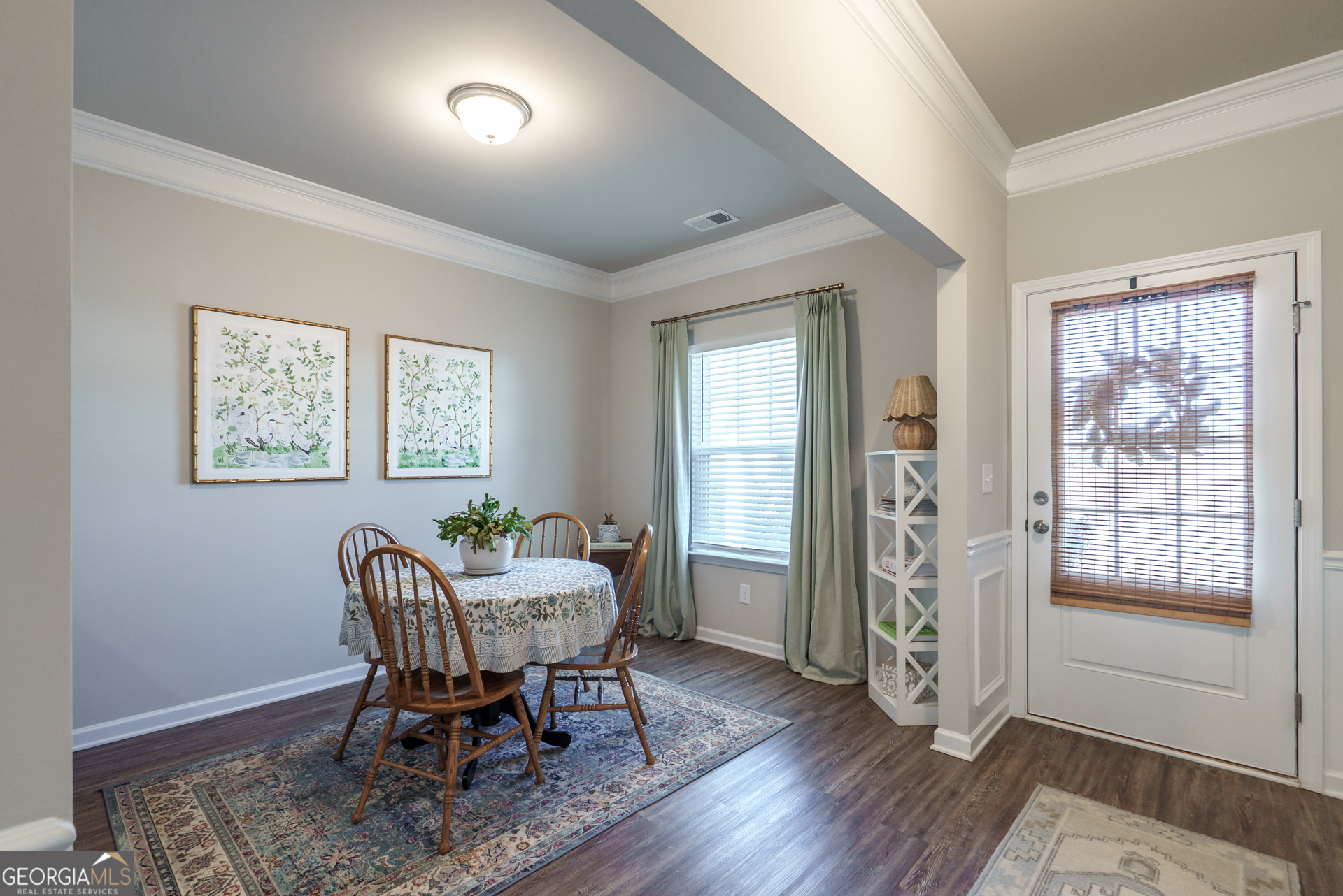 108 Leslie Court Property Photo 6