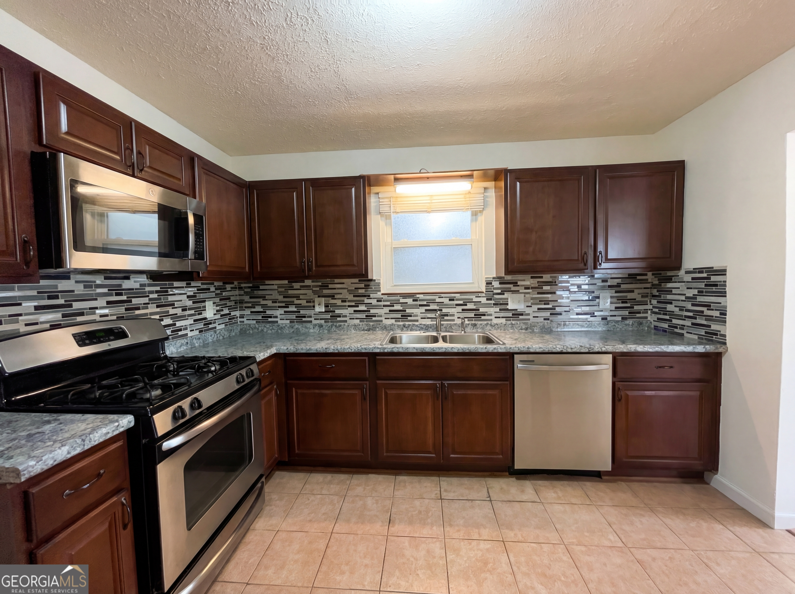 5328 Ridge Forest Drive Property Photo 2