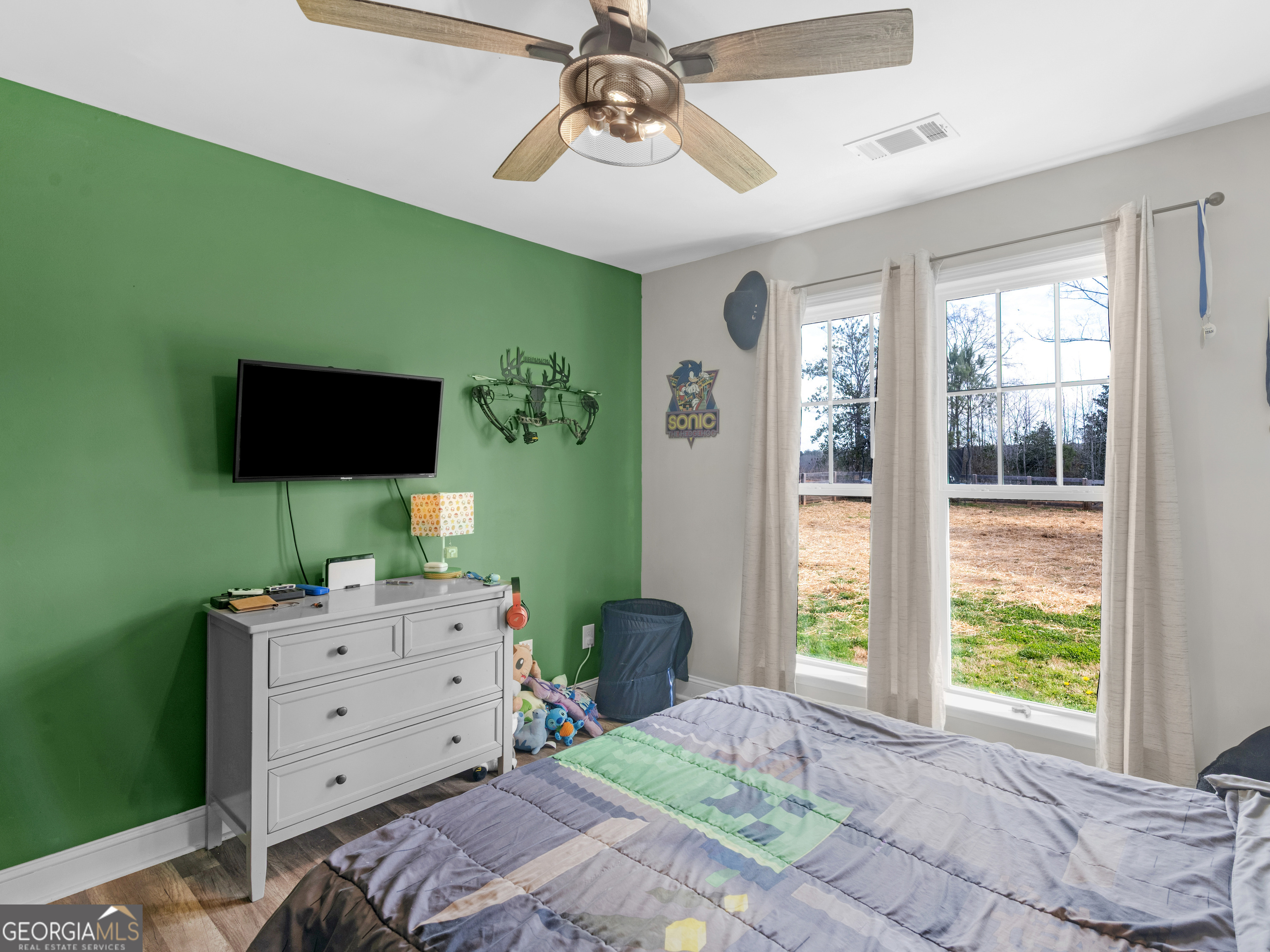 215 Almon Avenue Property Photo 18