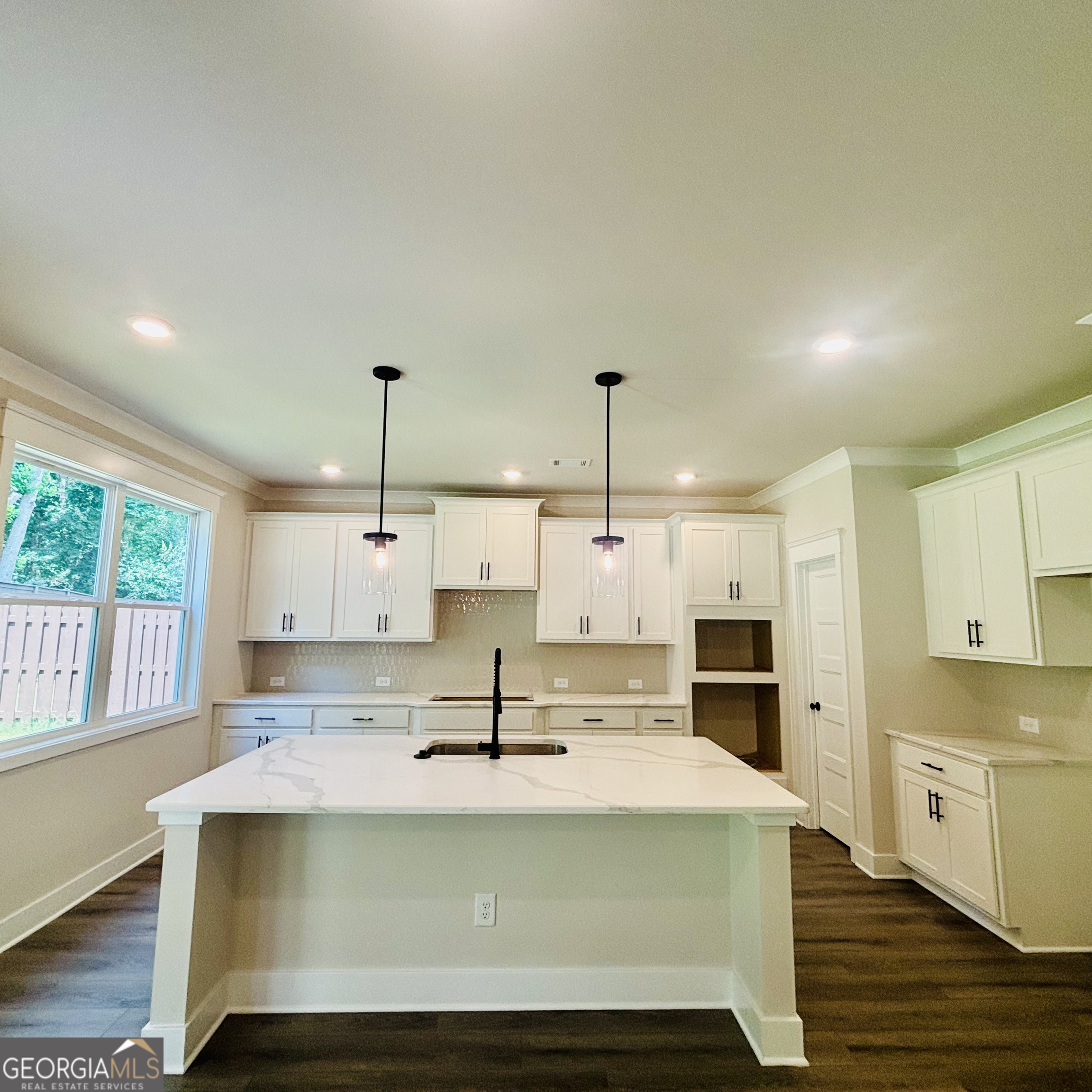 518 Winding Rose Drive Property Photo 11