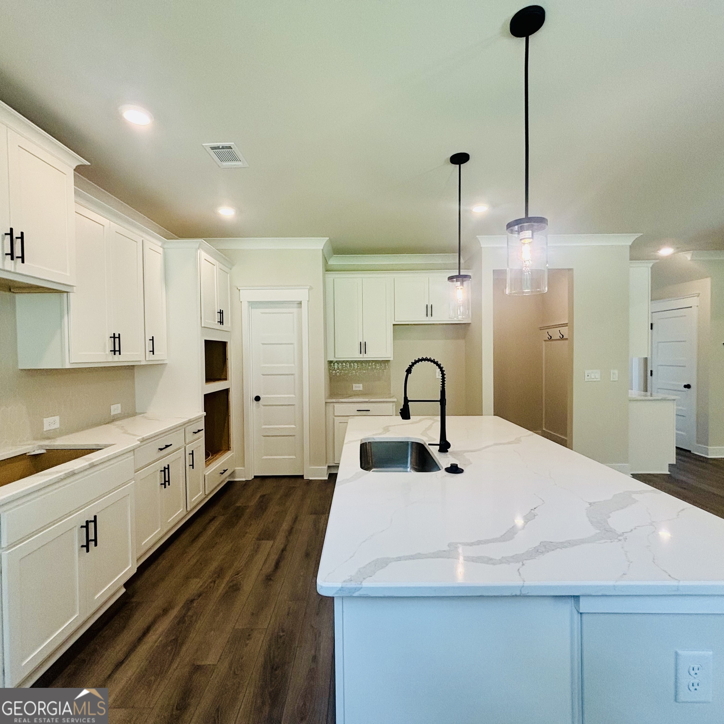 518 Winding Rose Drive Property Photo 12