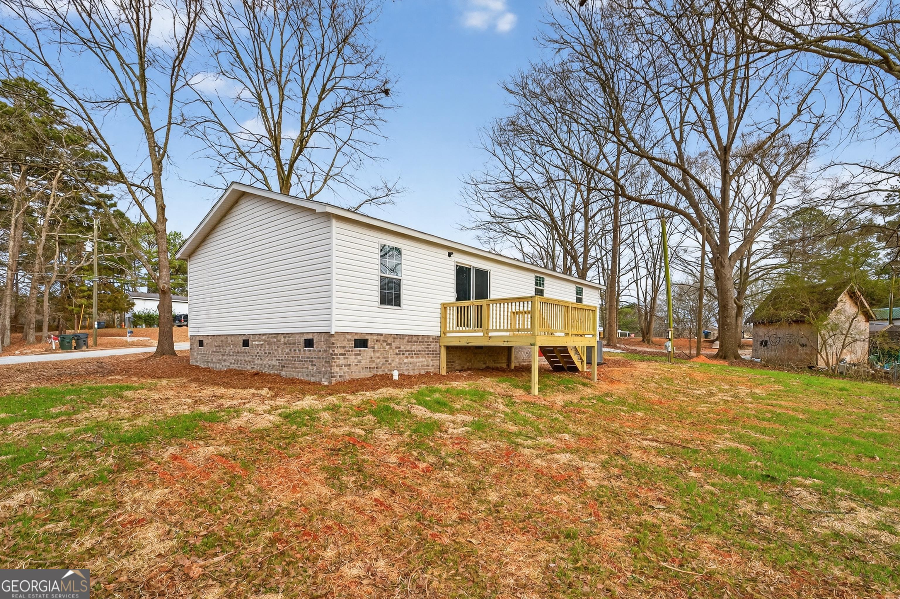 720 Woodland Circle Property Photo 4