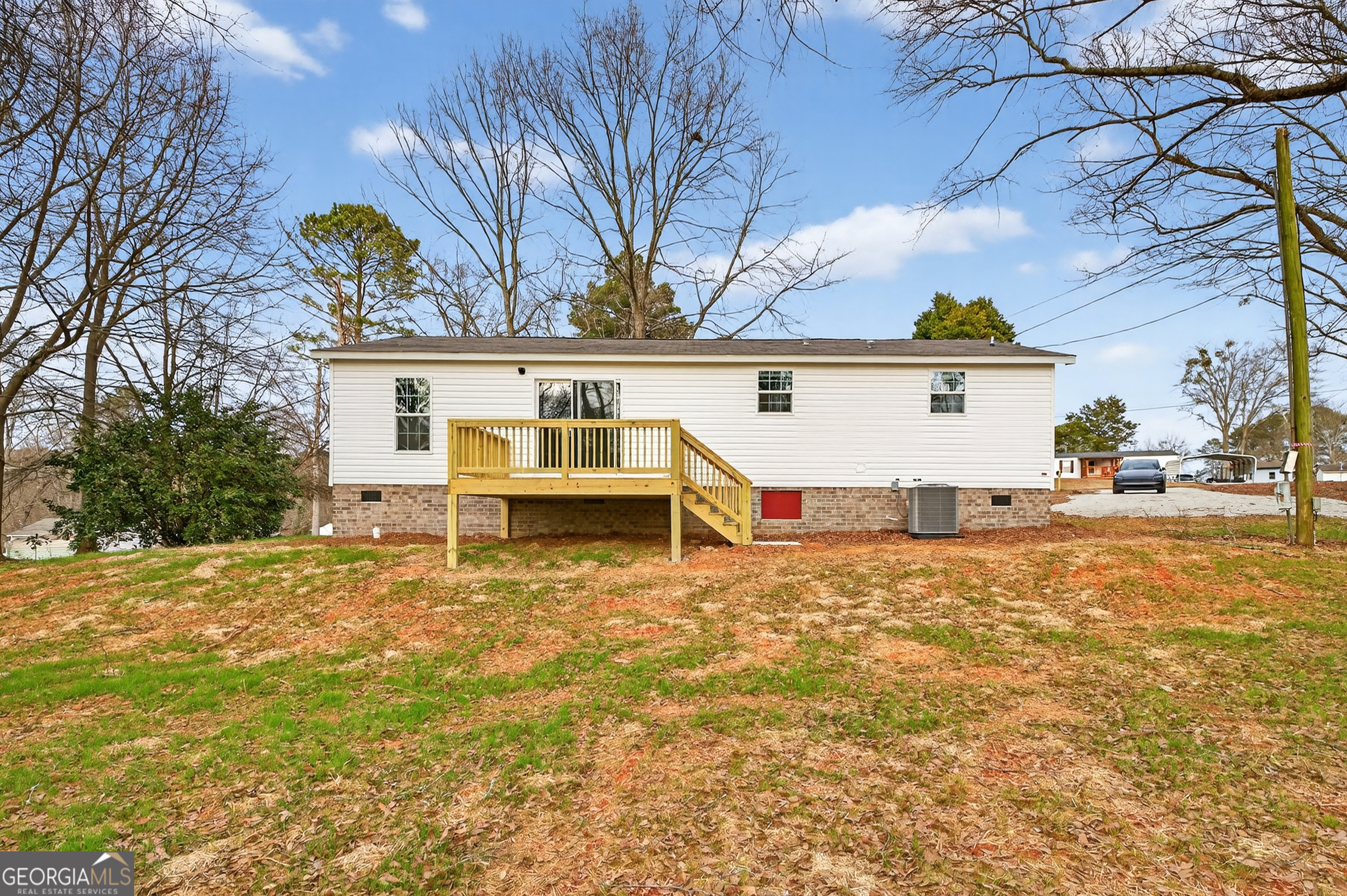 720 Woodland Circle Property Photo 5