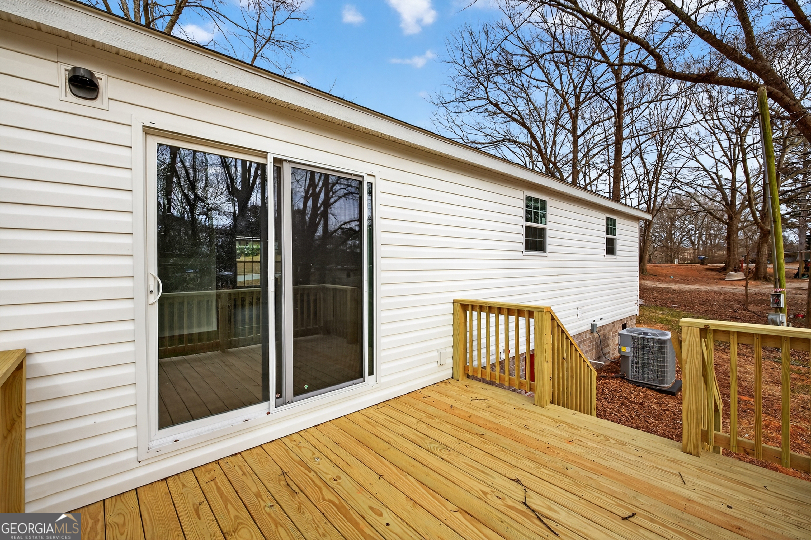 720 Woodland Circle Property Photo 8