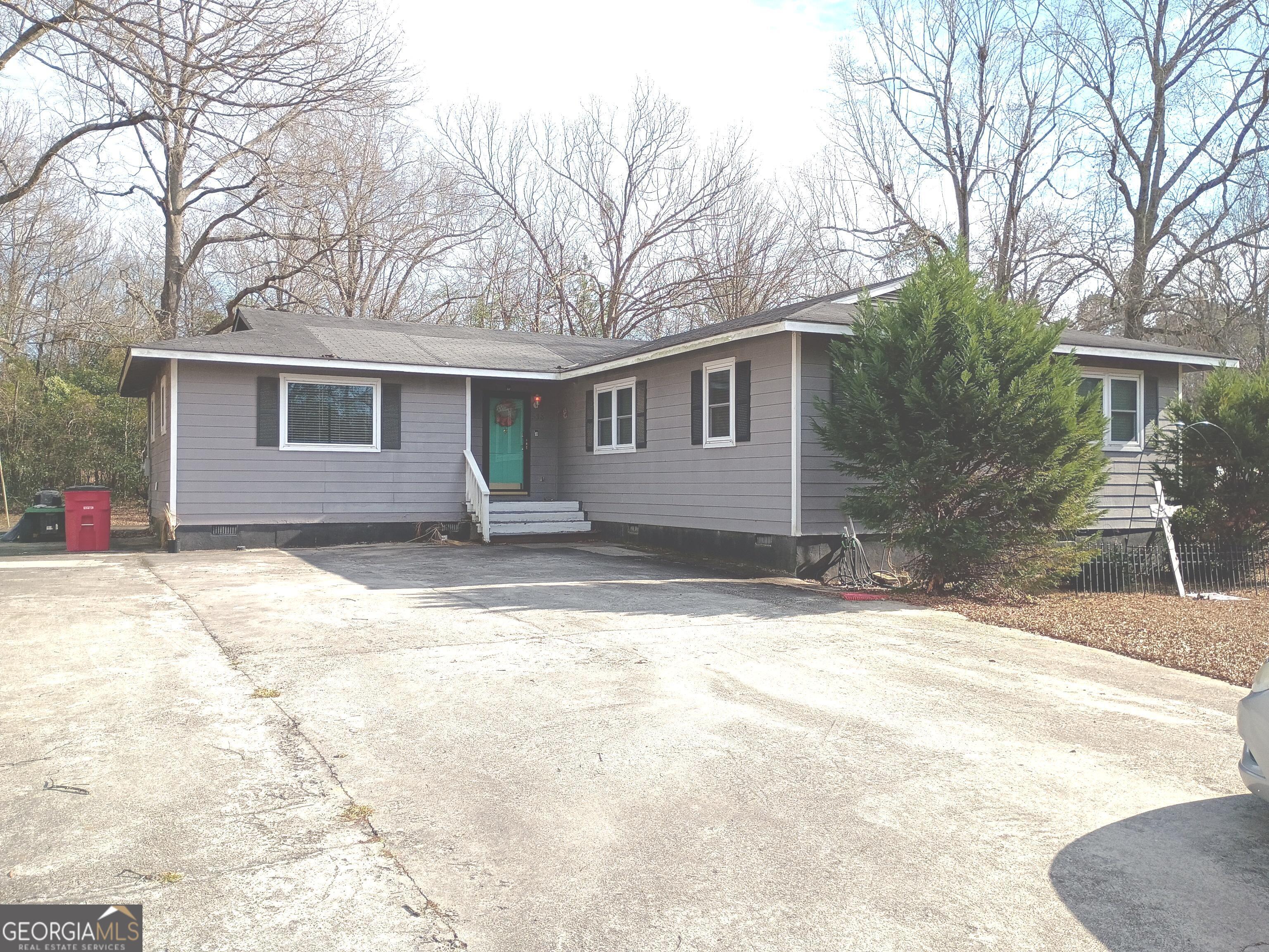 518 Cooley Drive Property Photo 1