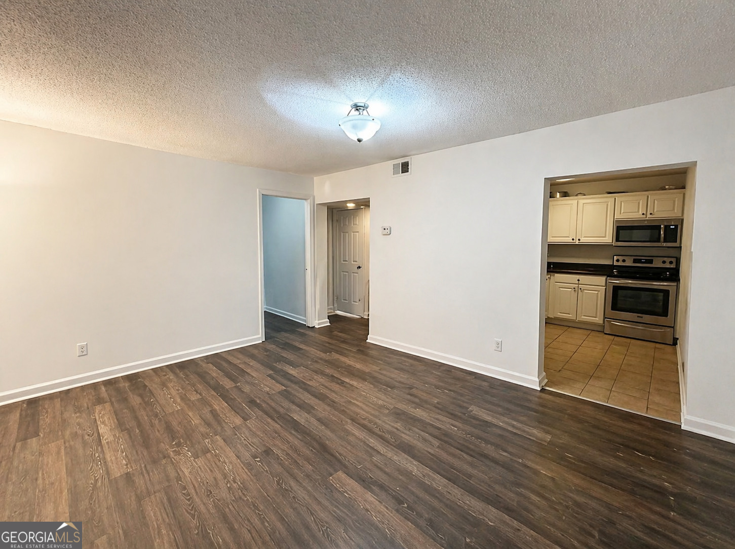250 Little Street Apt A103 Property Photo 4