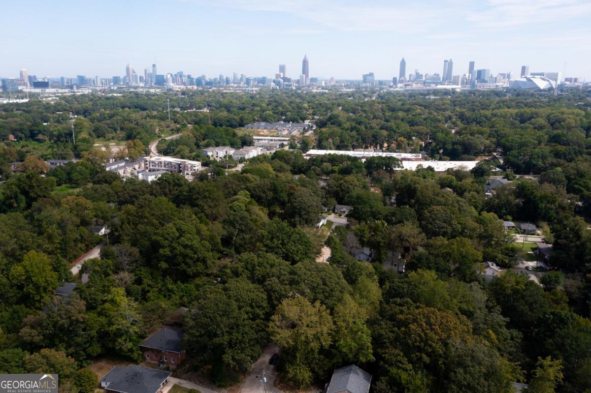 1445 Hawkins Street Nw Property Photo 2