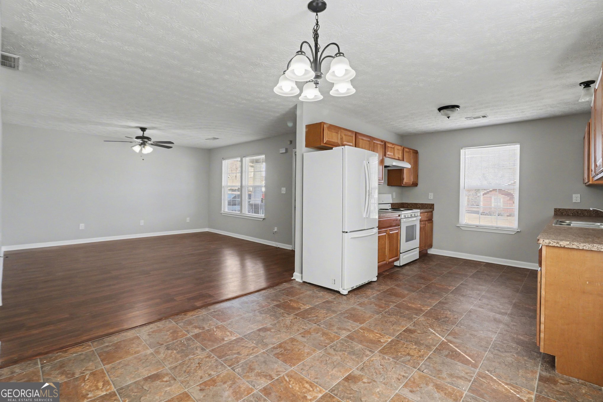 2329 Glebe Court Property Photo 7