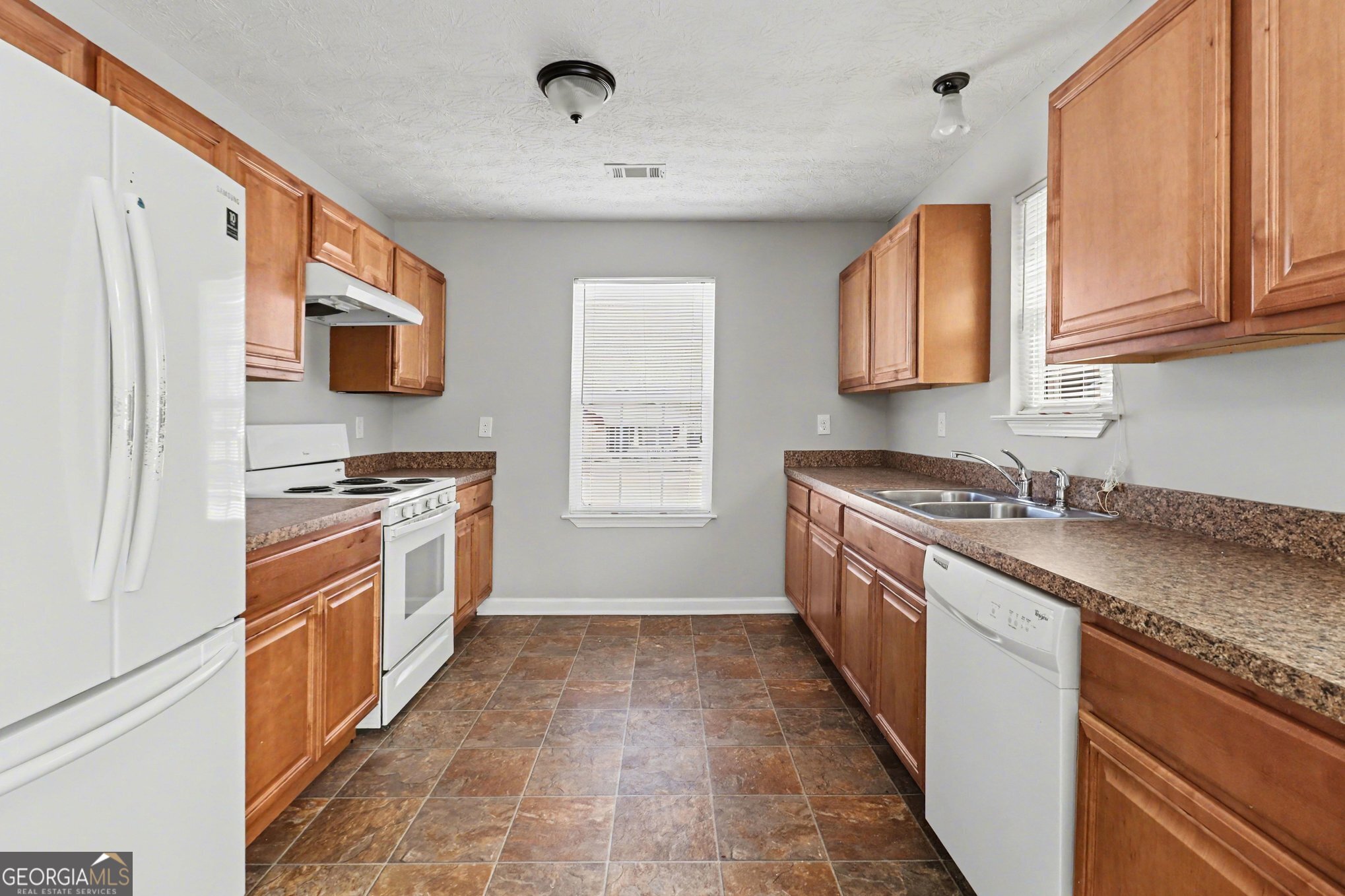 2329 Glebe Court Property Photo 8