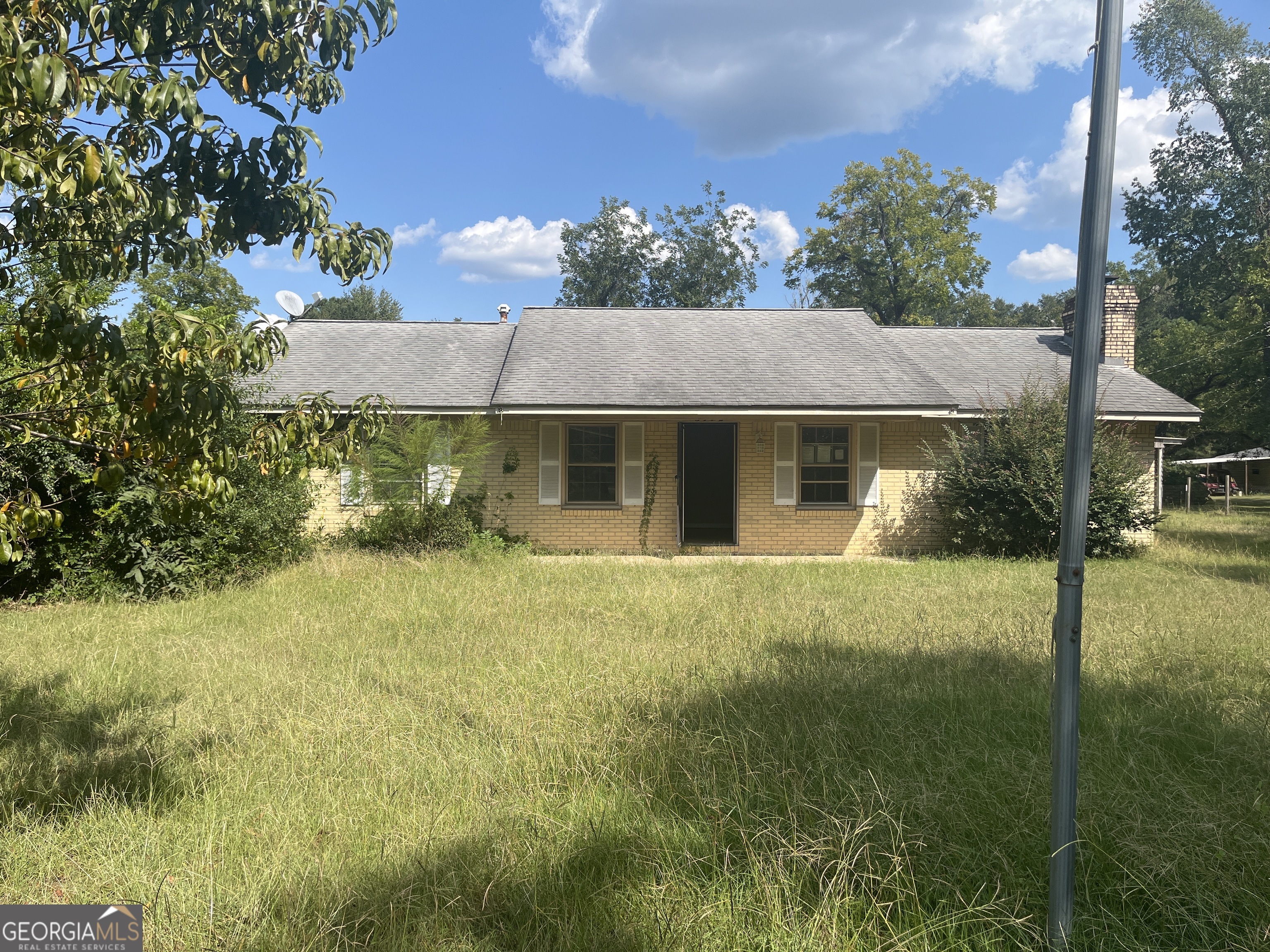 3912 Coakley Avenue Property Photo 2