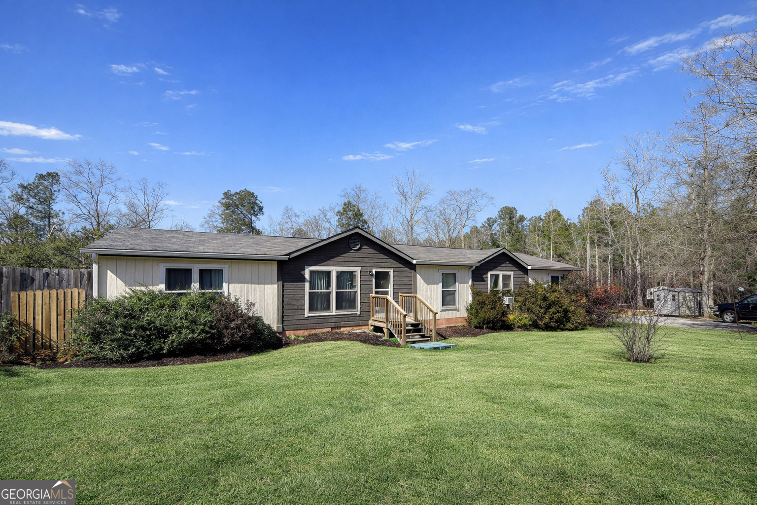 195 Margarets Grove Road Sw Property Photo 1