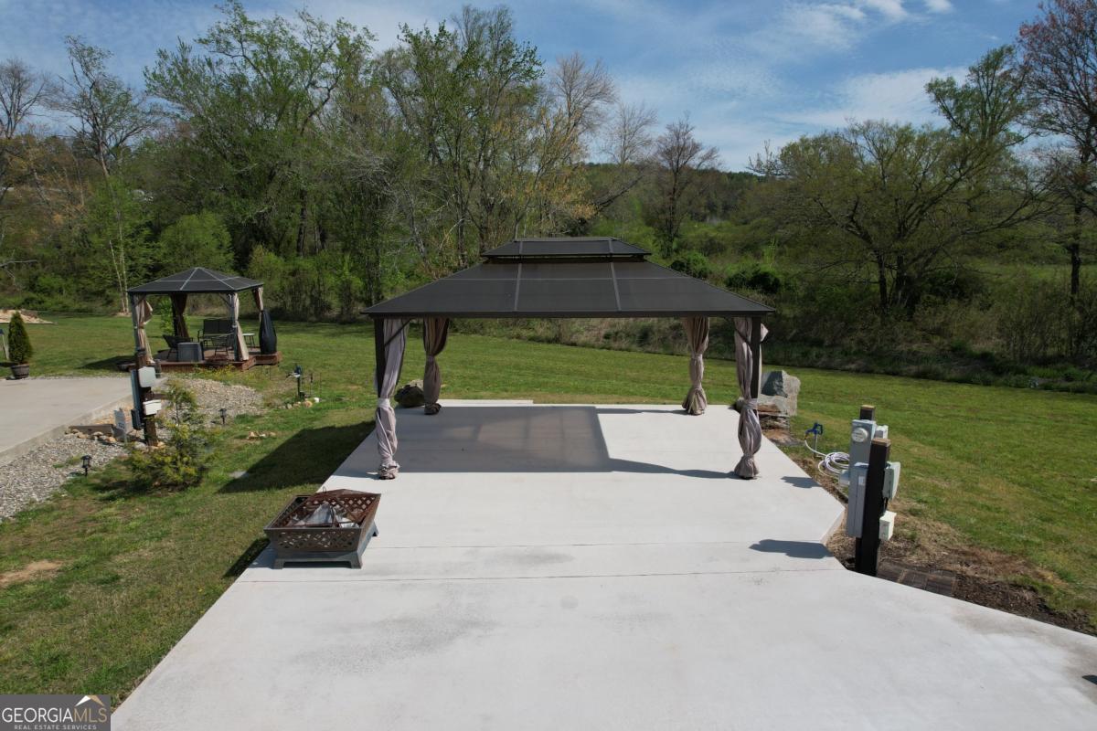 134 Mountain Meadows Drive Property Photo 3