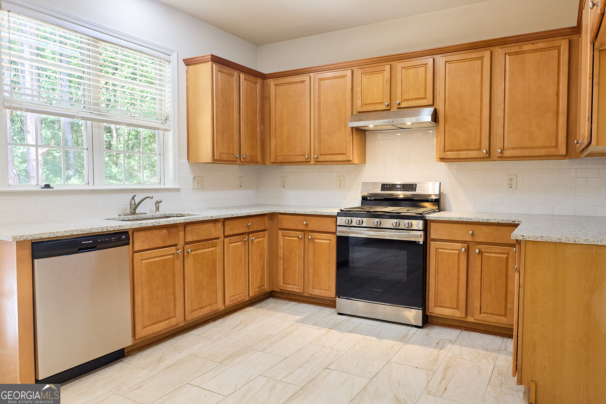 1622 Hemburg Trace # 3 Property Photo 8
