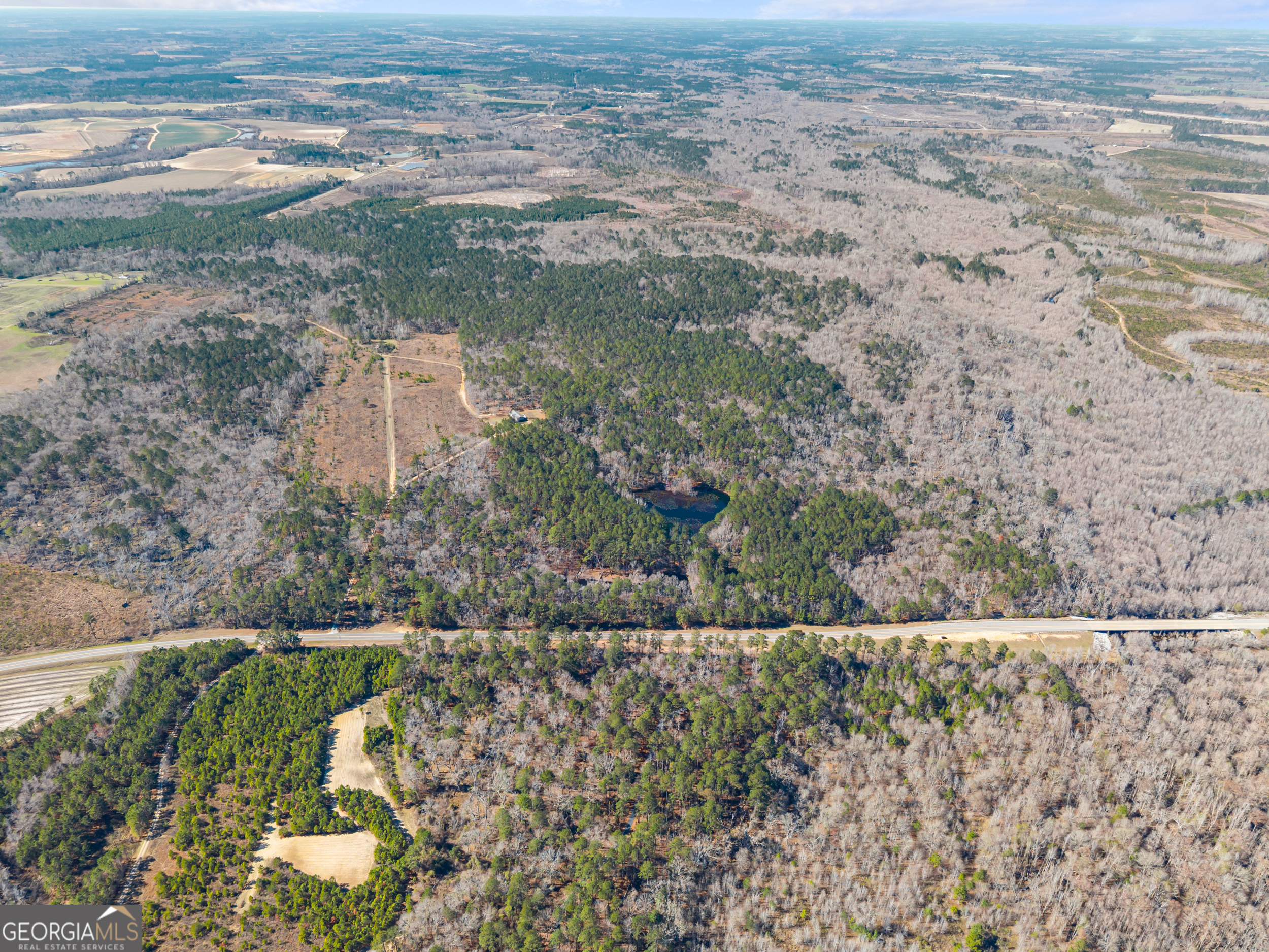 22701 S Highway 129 Property Photo 9