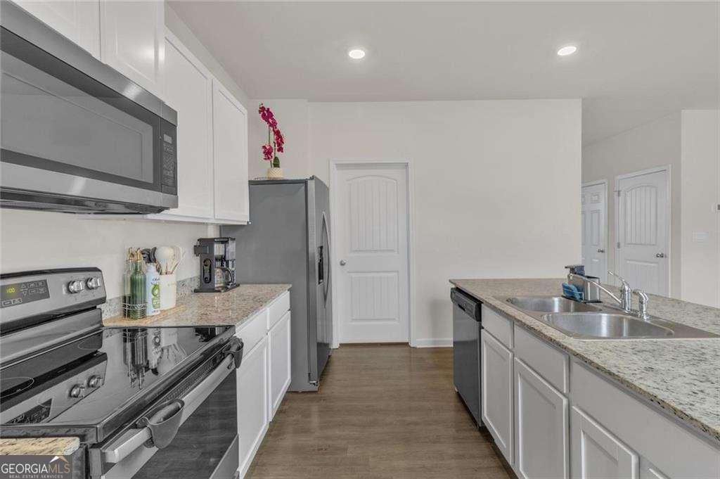 23 Embry Boulevard Property Photo 11