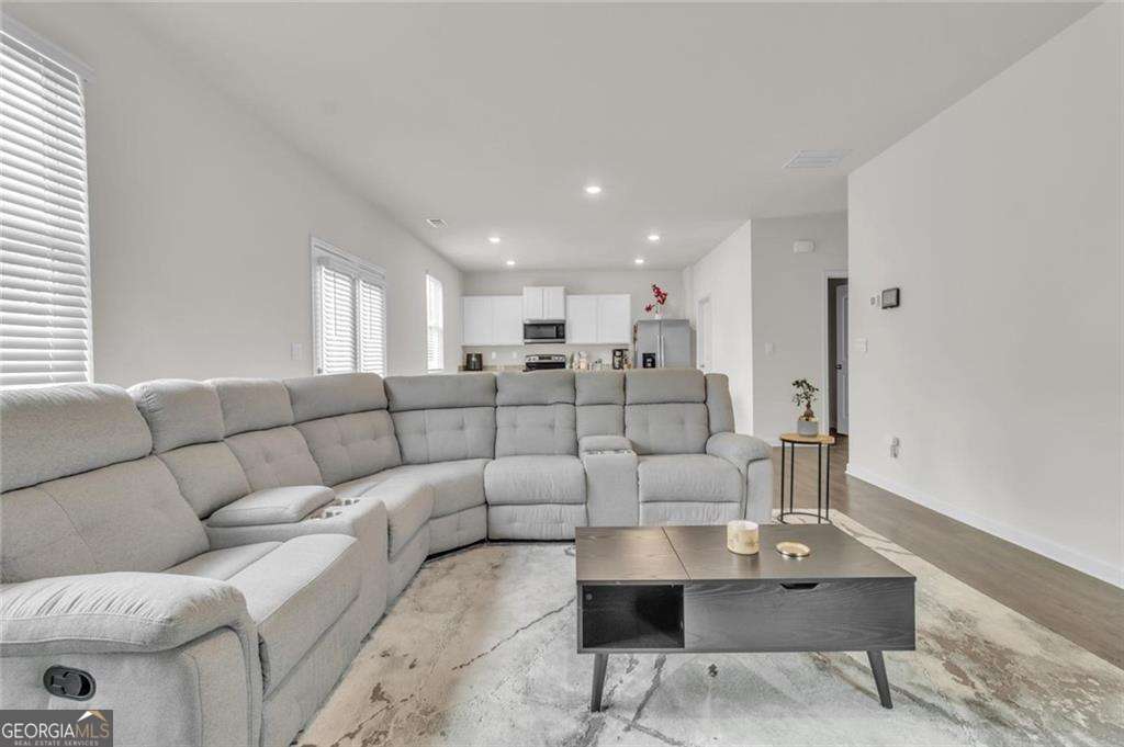 23 Embry Boulevard Property Photo 16