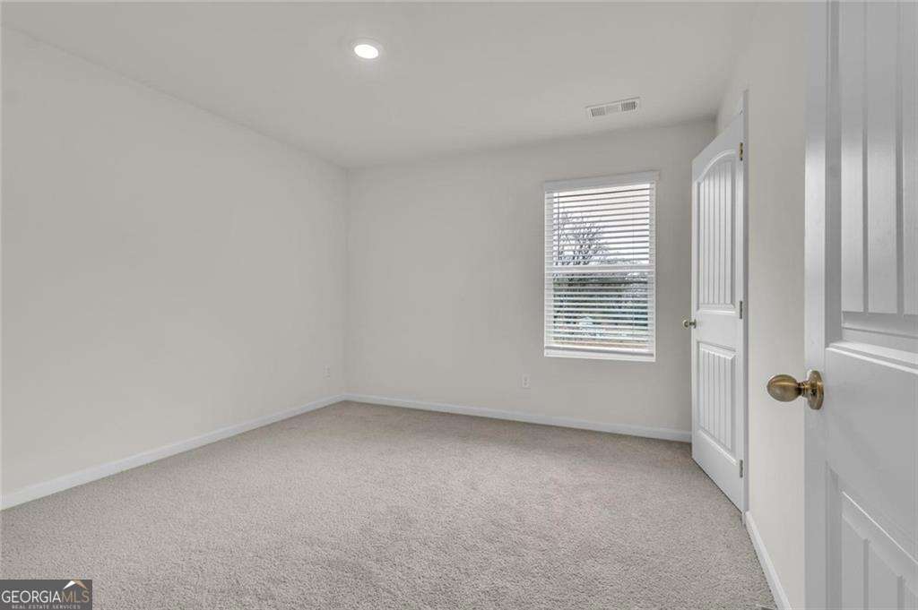 23 Embry Boulevard Property Photo 20