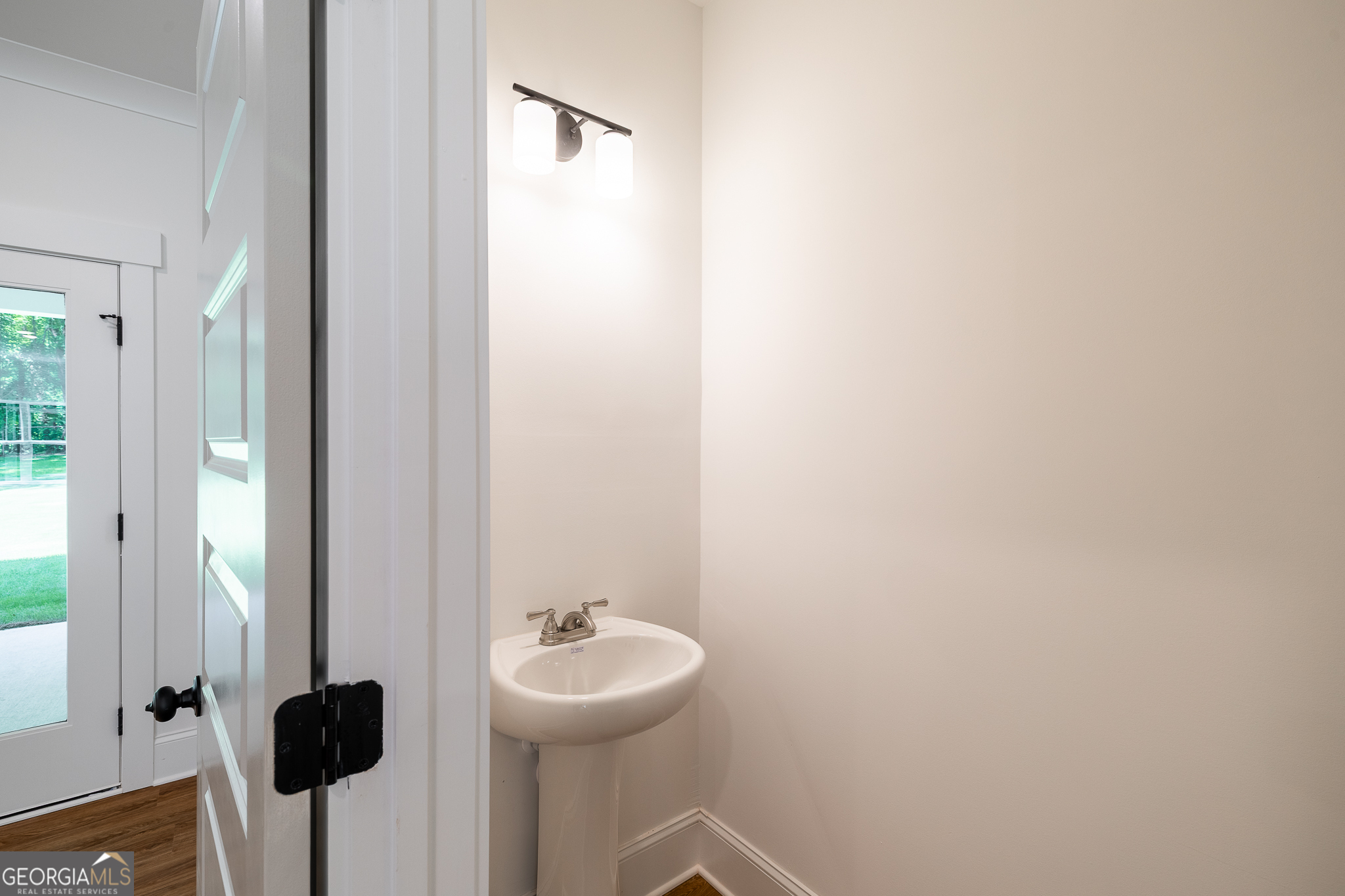 169 Vine Street Property Photo 16