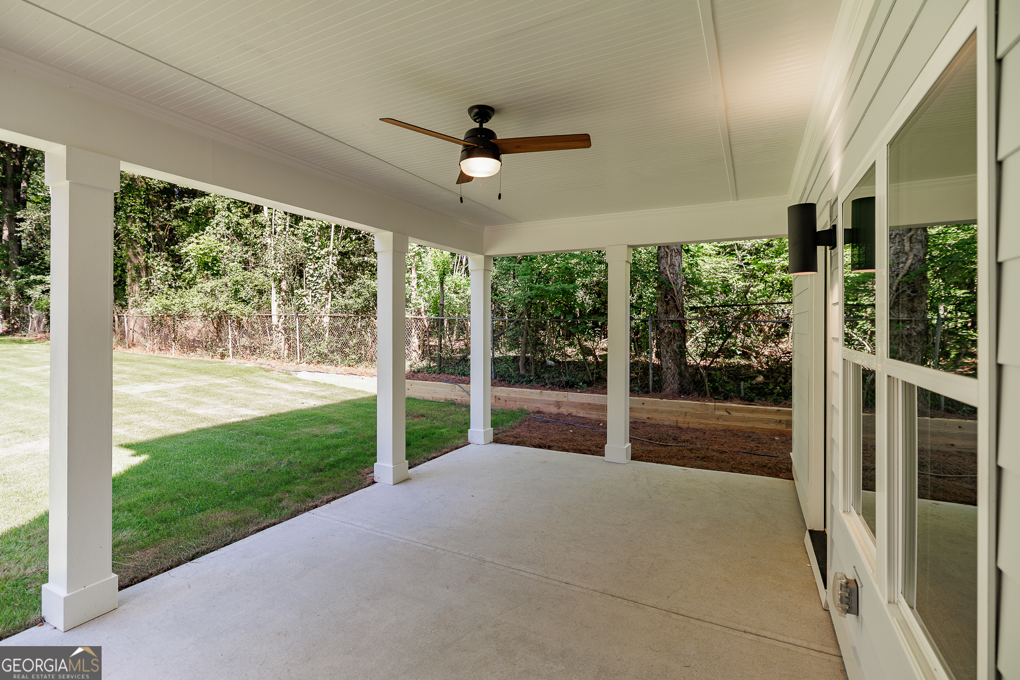 169 Vine Street Property Photo 17