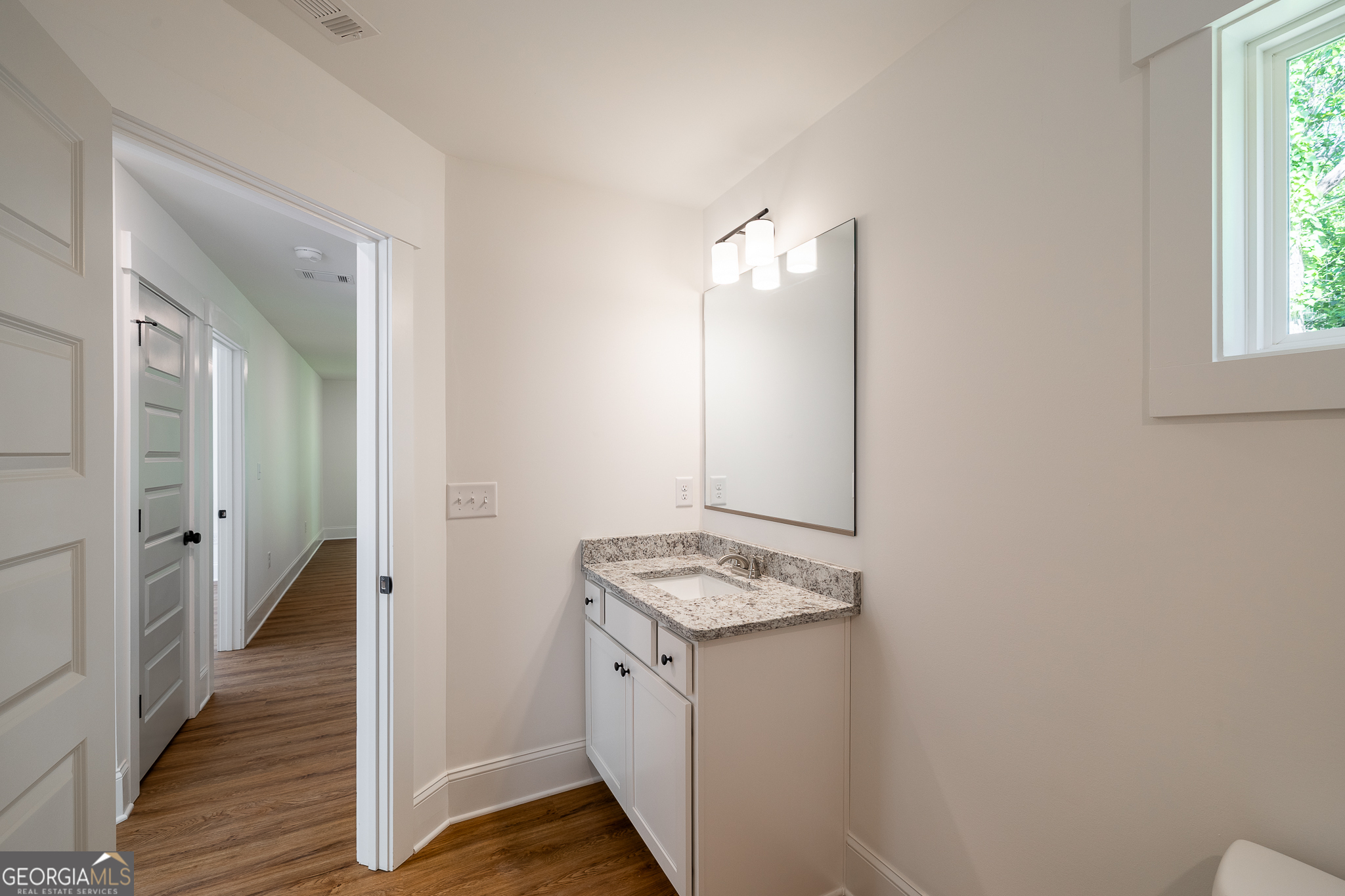 169 Vine Street Property Photo 30