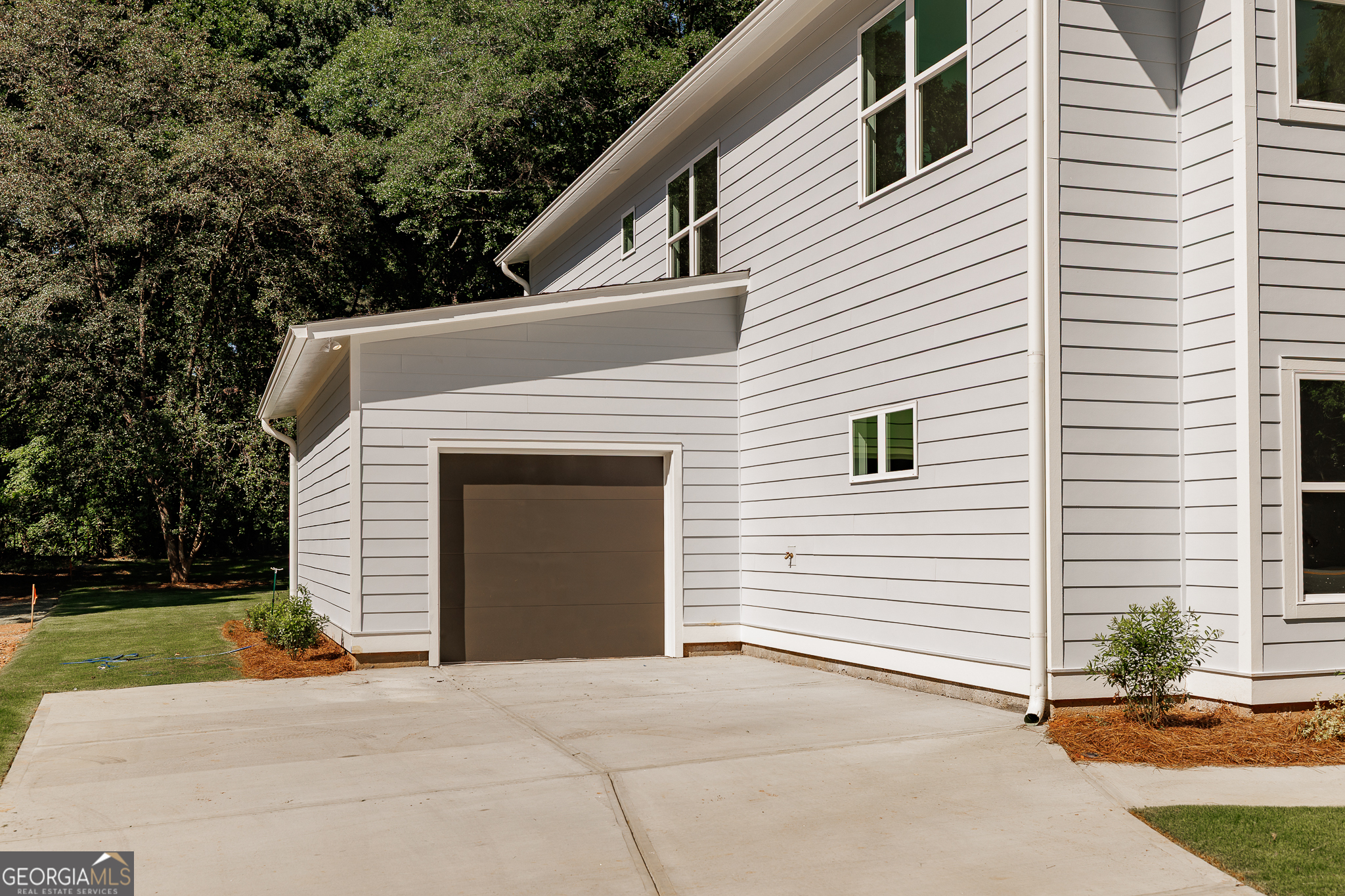 169 Vine Street Property Photo 33