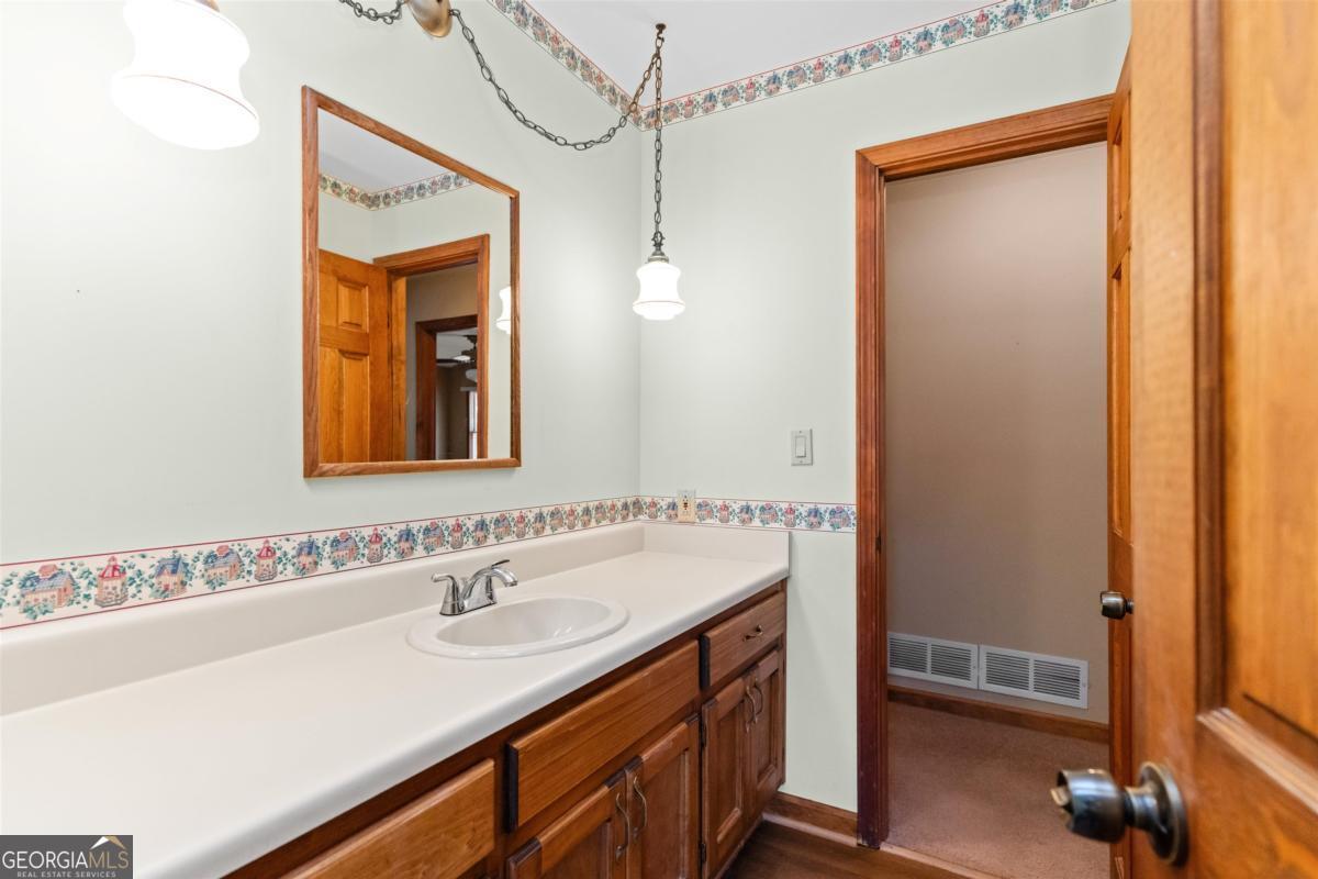 1070 Carpenter Lane Property Photo 23