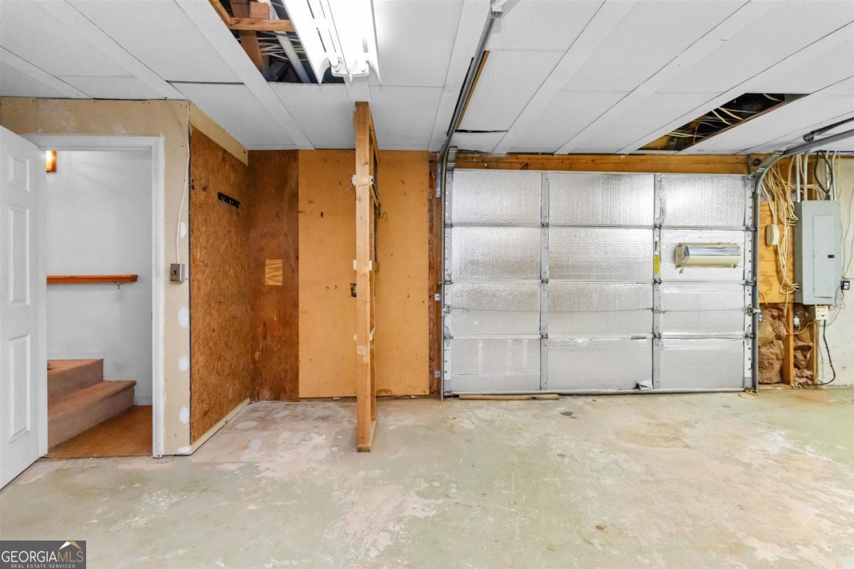 1070 Carpenter Lane Property Photo 32