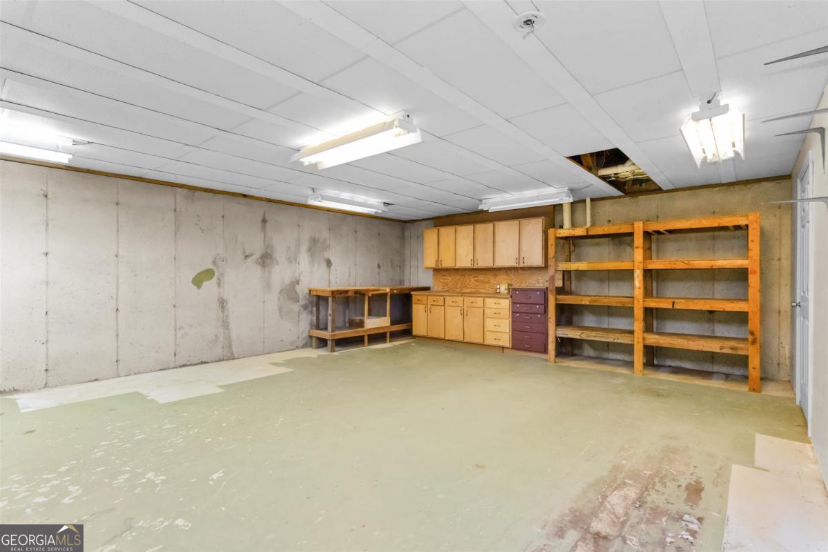 1070 Carpenter Lane Property Photo 34