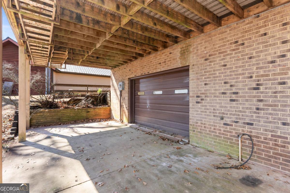 1070 Carpenter Lane Property Photo 35