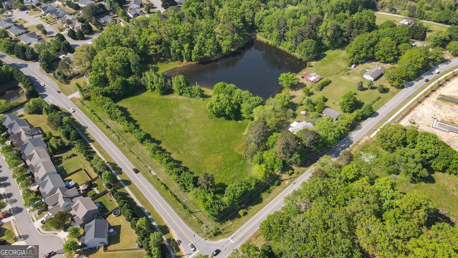 1317 Old Peachtree Road Ne Property Photo 6