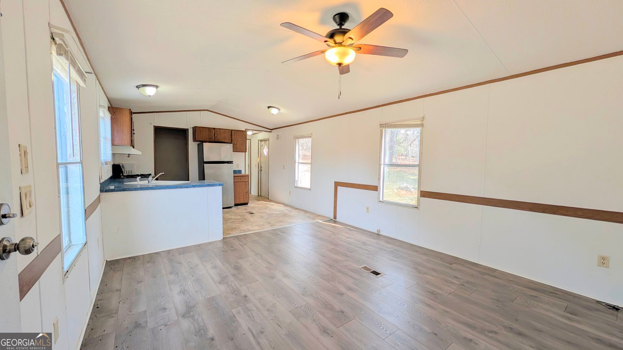 1562 Grindle Bridge Road Property Photo 10