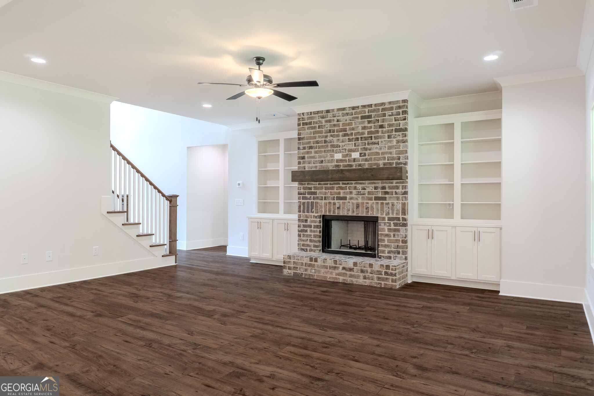 1425 Willowbend Place Property Photo 21