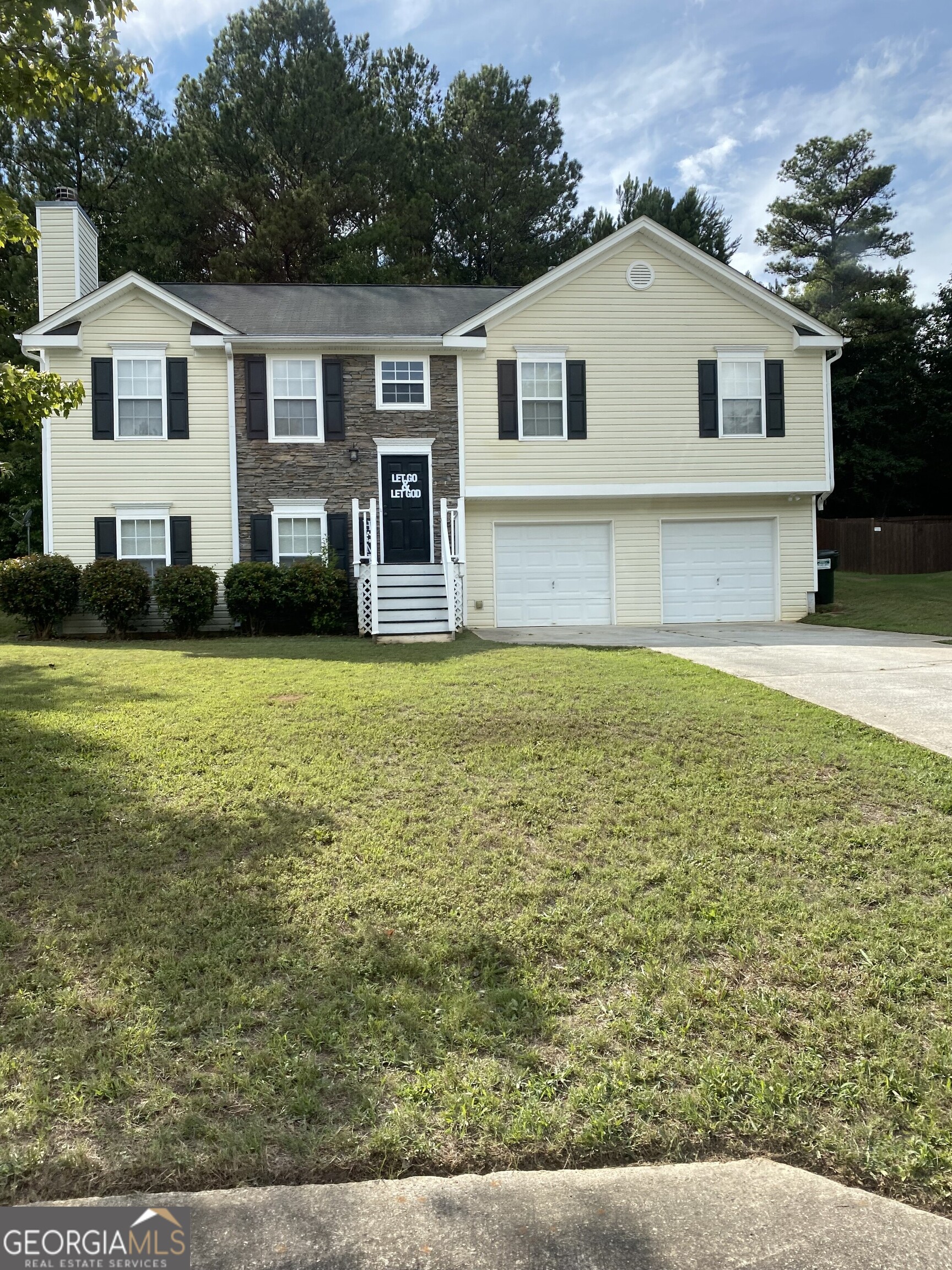 280 Bridgestone Lane Property Photo 1