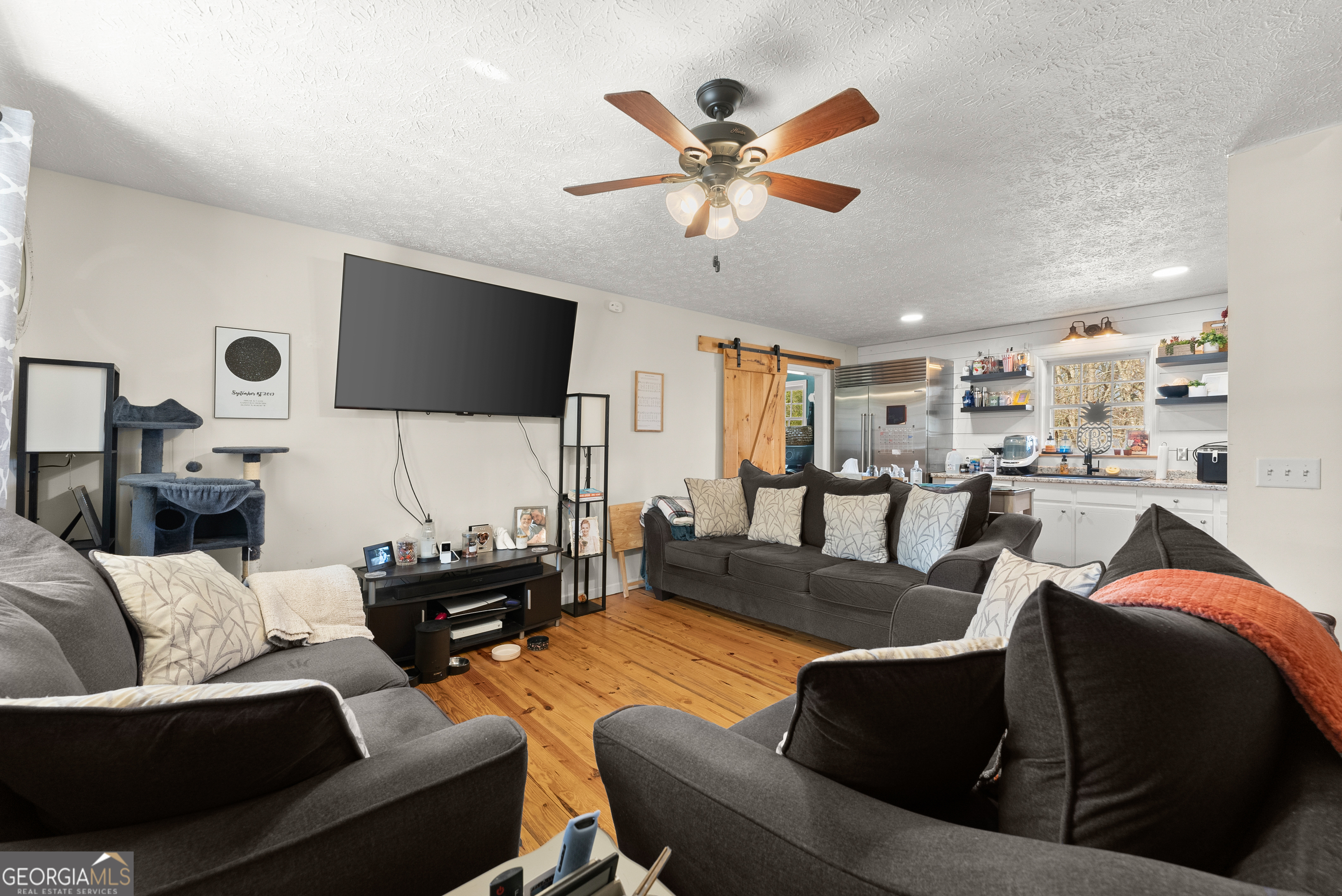 431 Clover Leaf Road Property Photo 6
