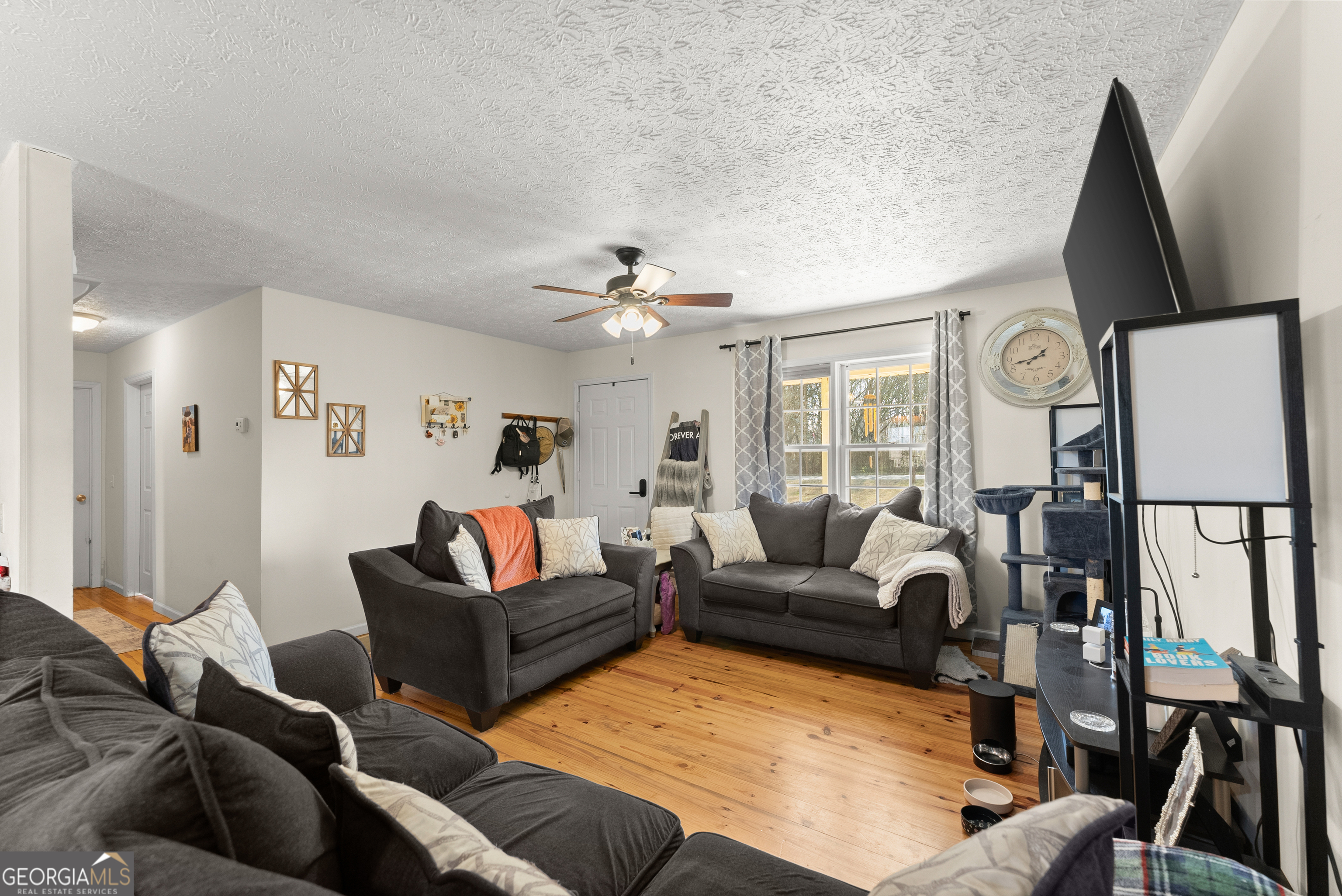 431 Clover Leaf Road Property Photo 8