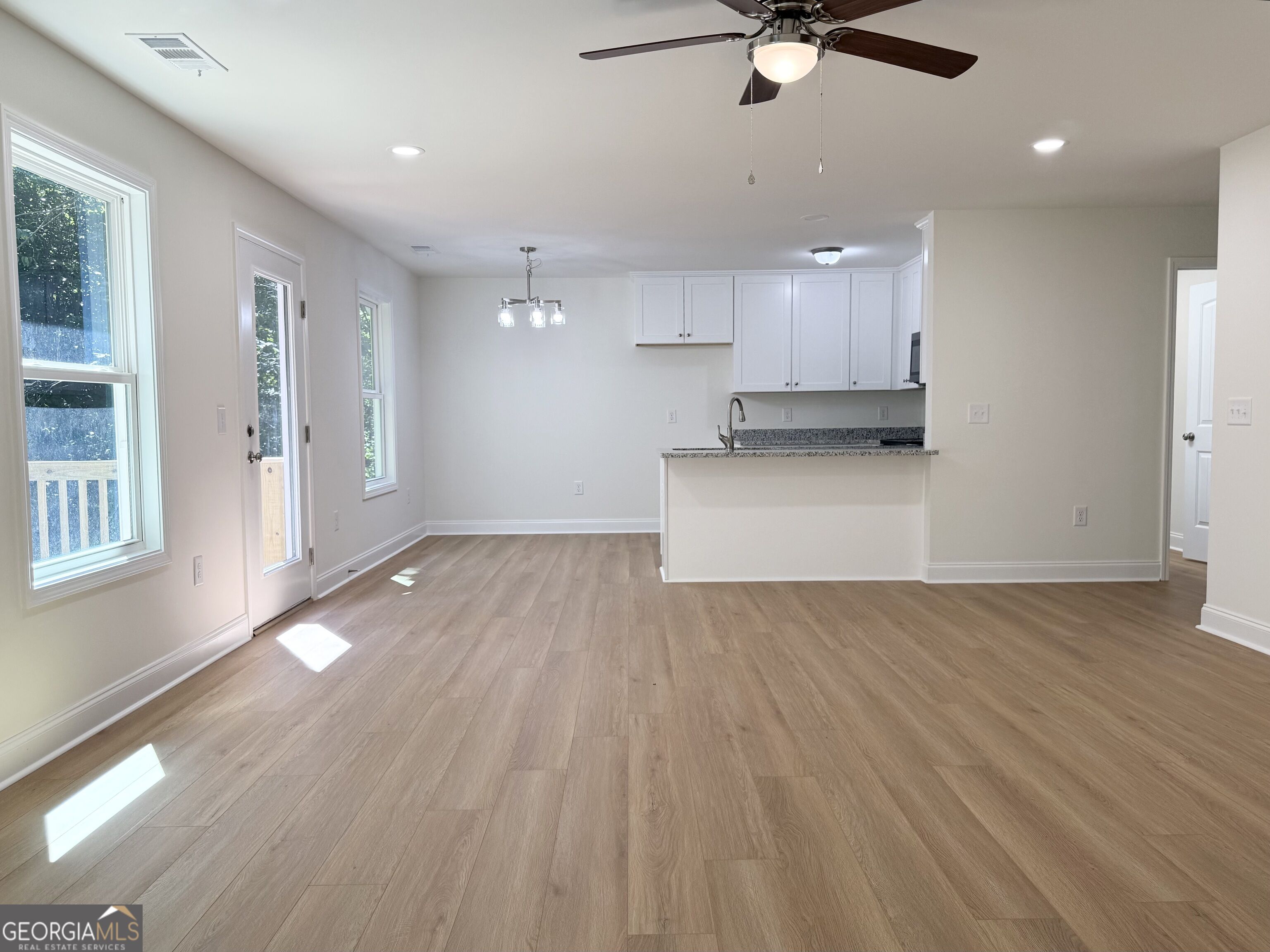 569 Day Star Lane Property Photo 9