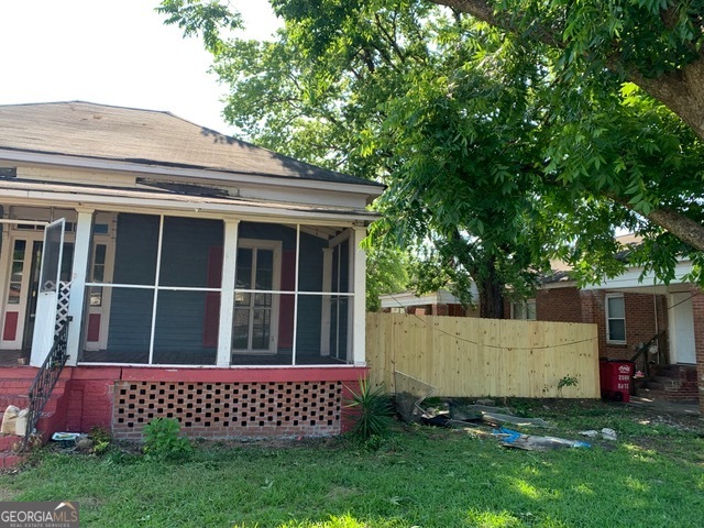 1290 Pio Nono Avenue Property Photo 4
