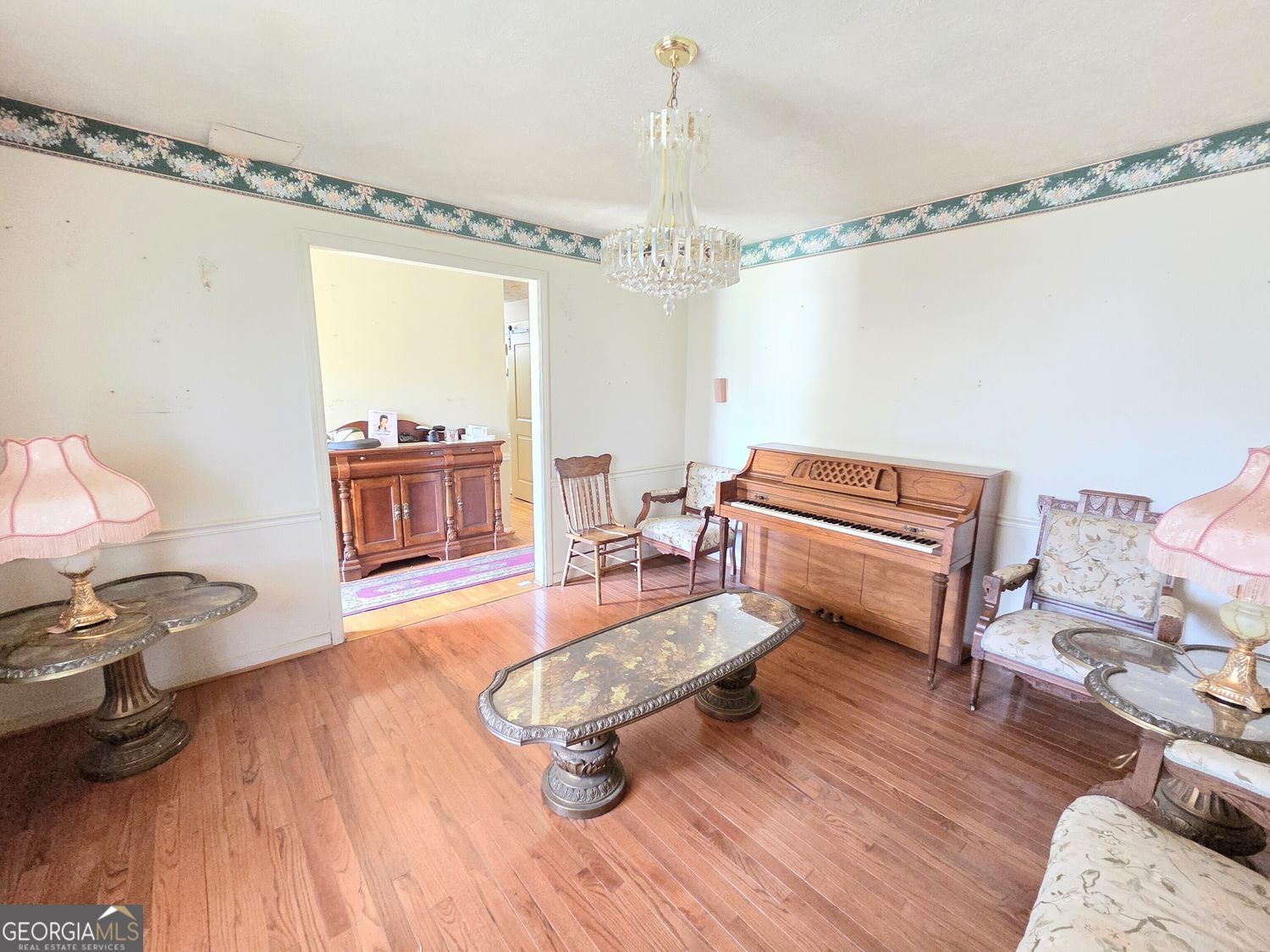 375 Arch Street Property Photo 5