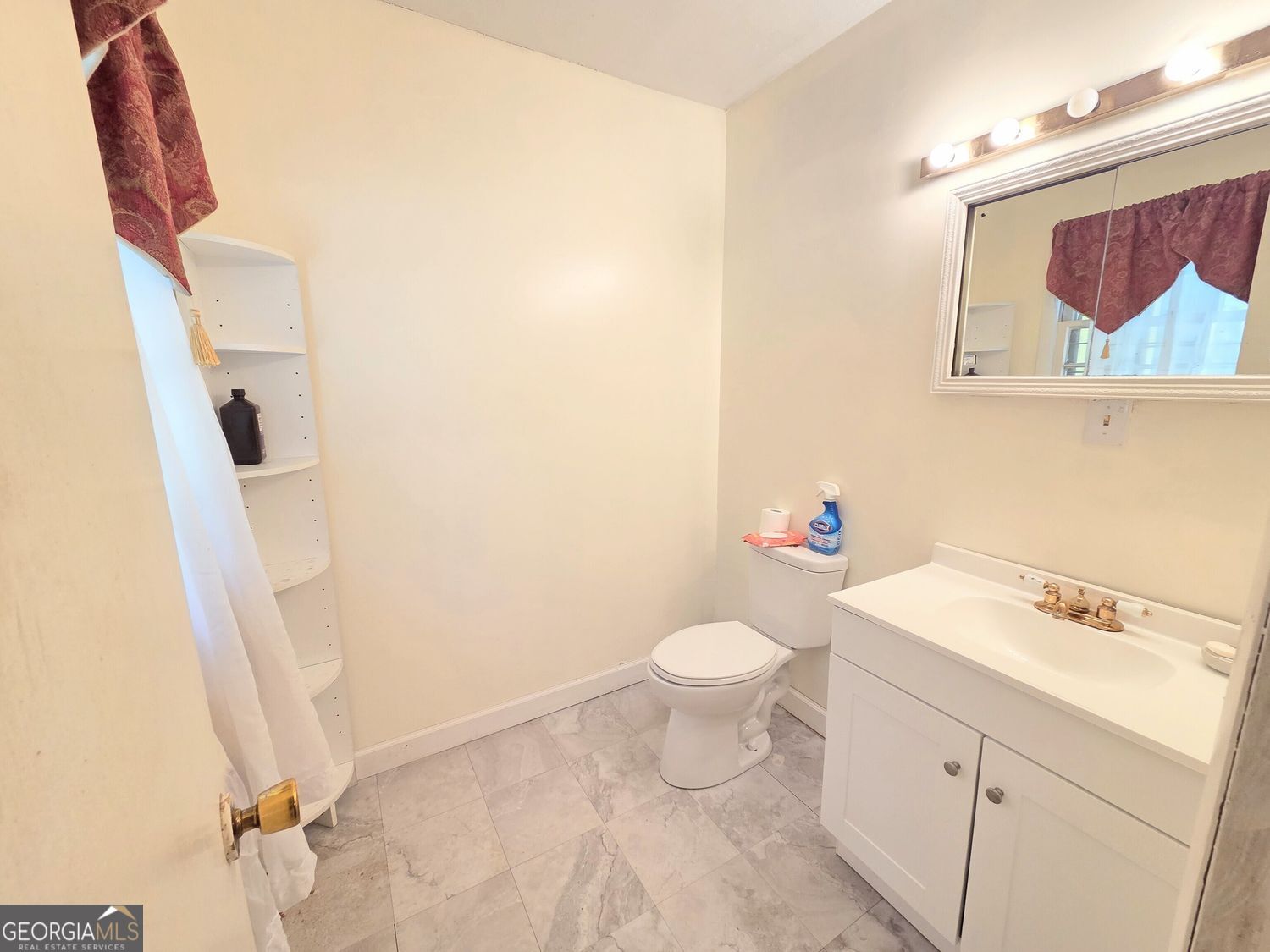 375 Arch Street Property Photo 24