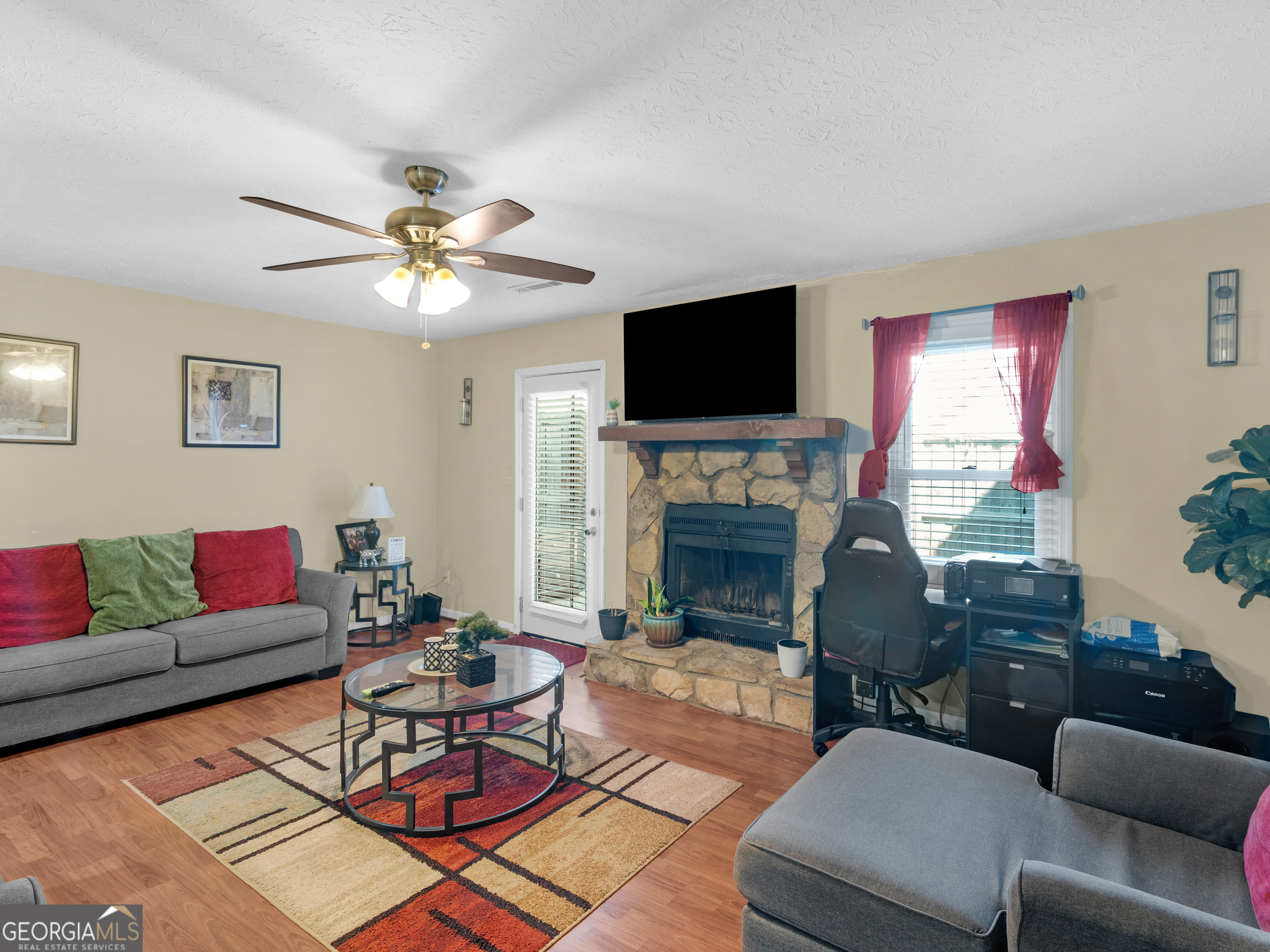 103 Oak Circle Property Photo 6