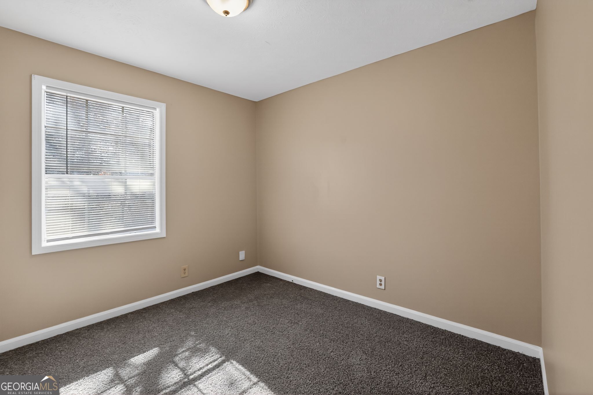 954 Cochise Trail Se Property Photo 6