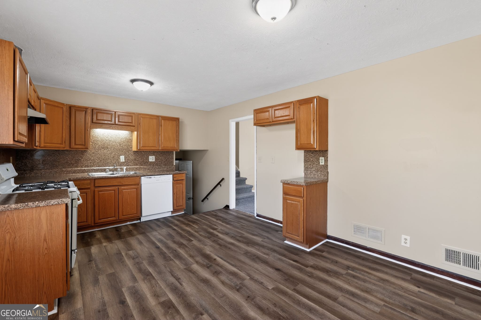954 Cochise Trail Se Property Photo 14