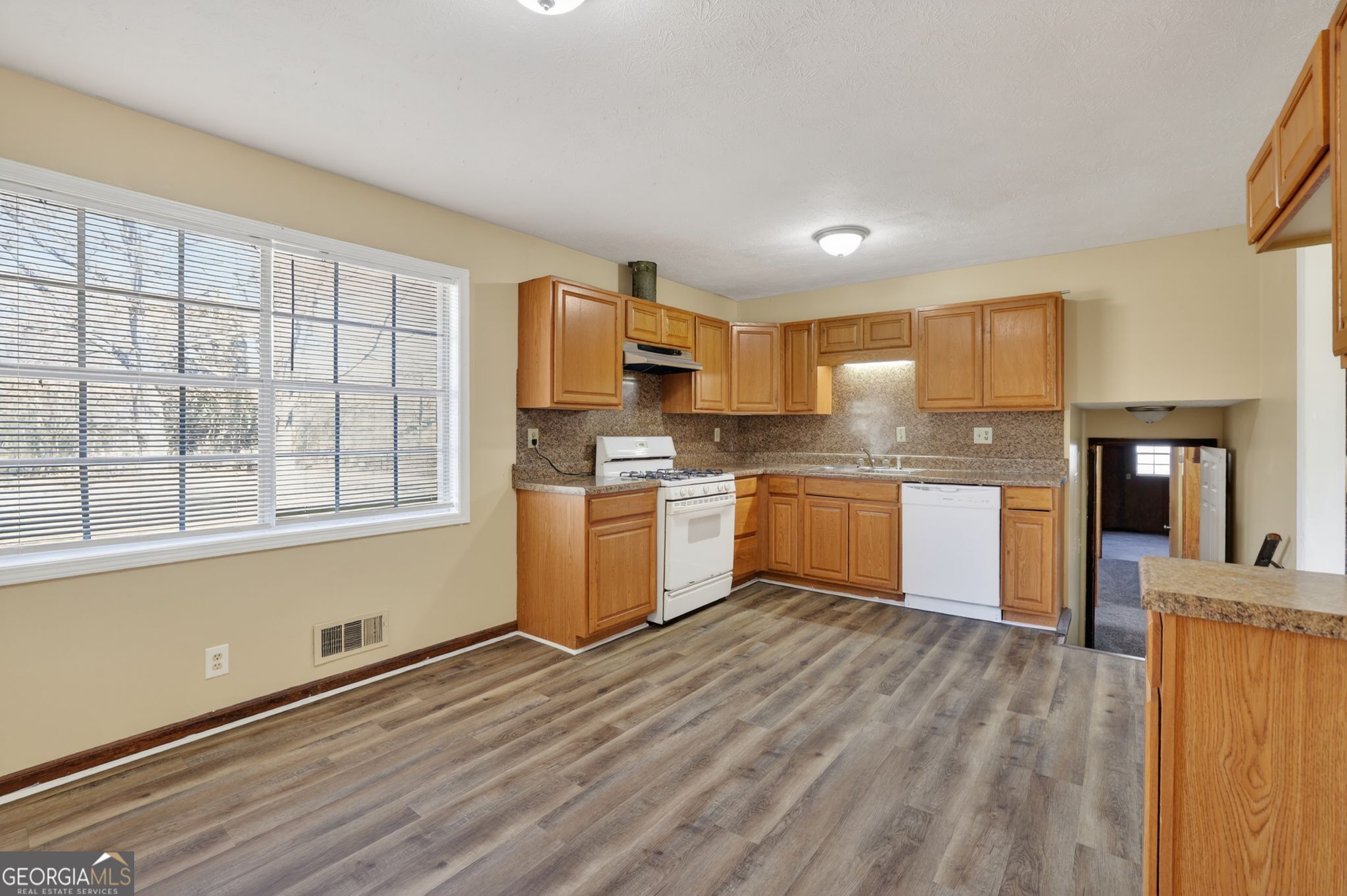 954 Cochise Trail Se Property Photo 19