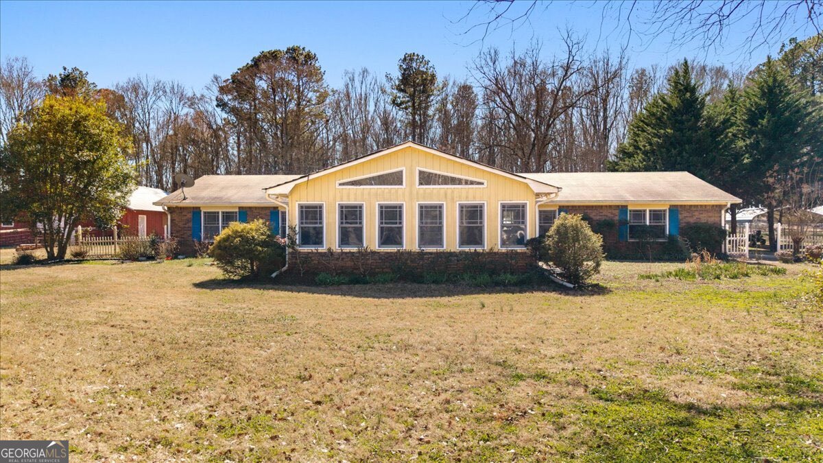 137 Meadow Wood Lane Property Photo 4